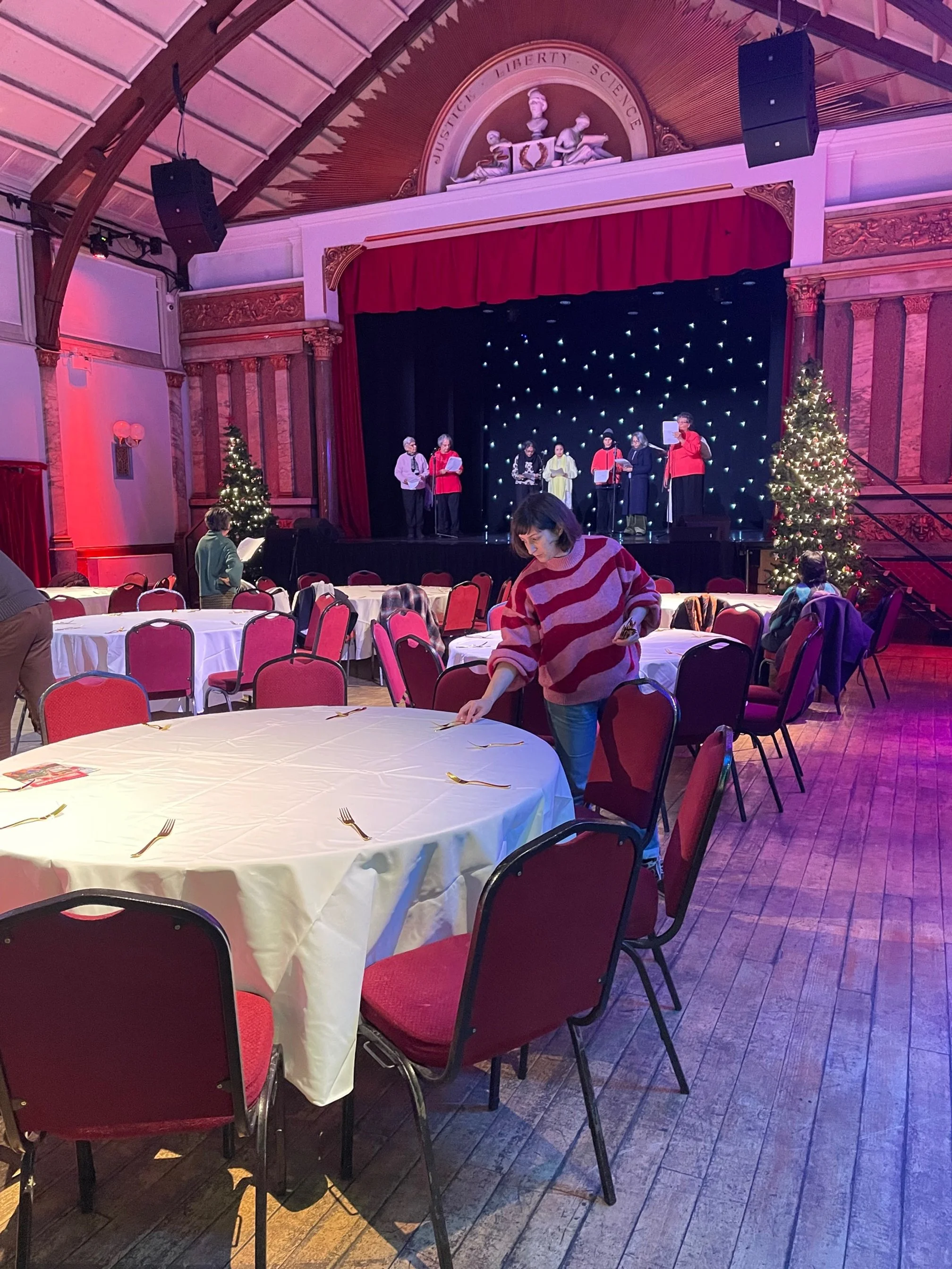 Stanley-arts-prepares-for-live-event.jpg