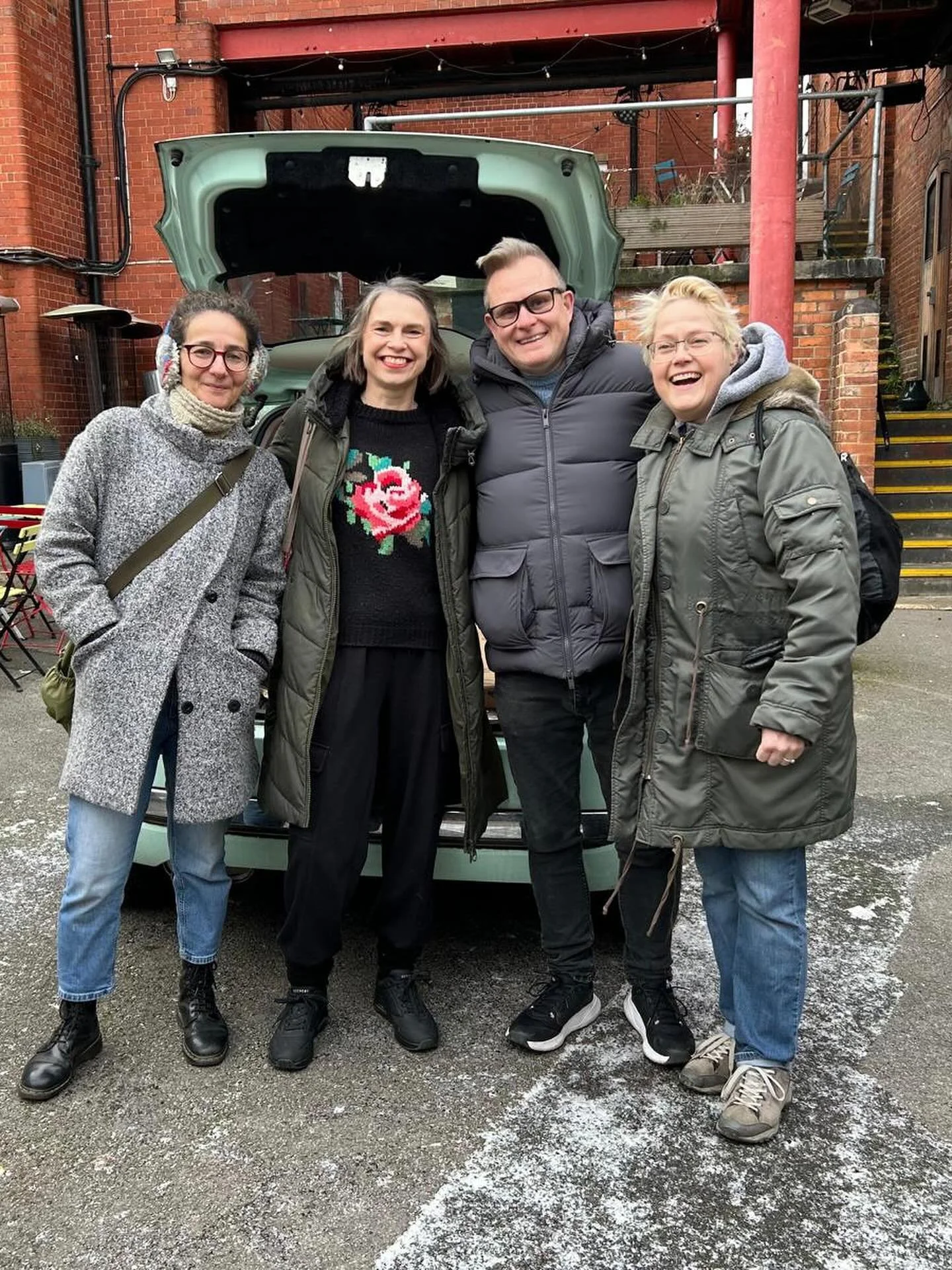 Zoe Parker Illustration the wonderful tech team.jpg