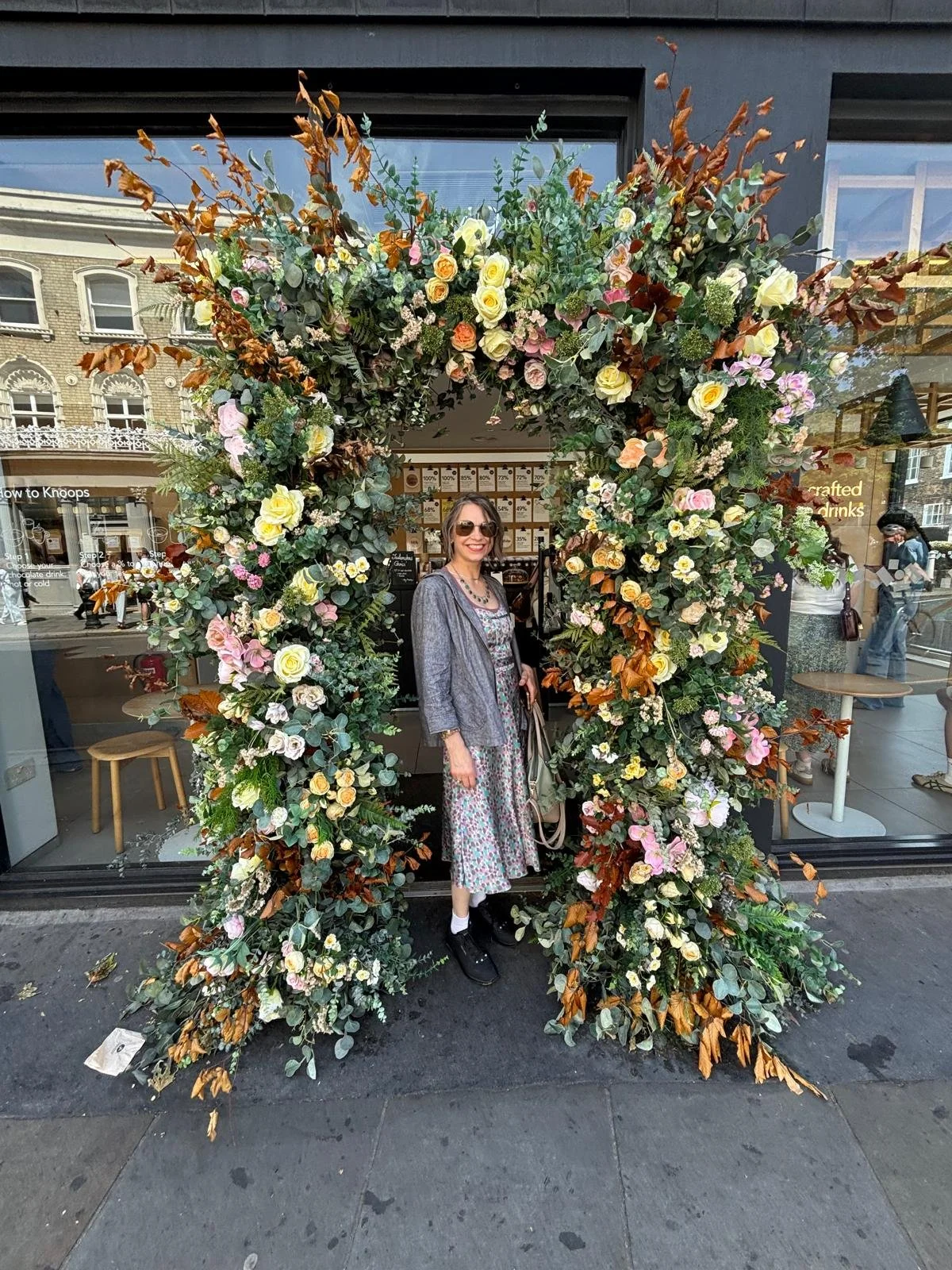 Chelsea in Bloom Zoe Parker Illustration.jpg