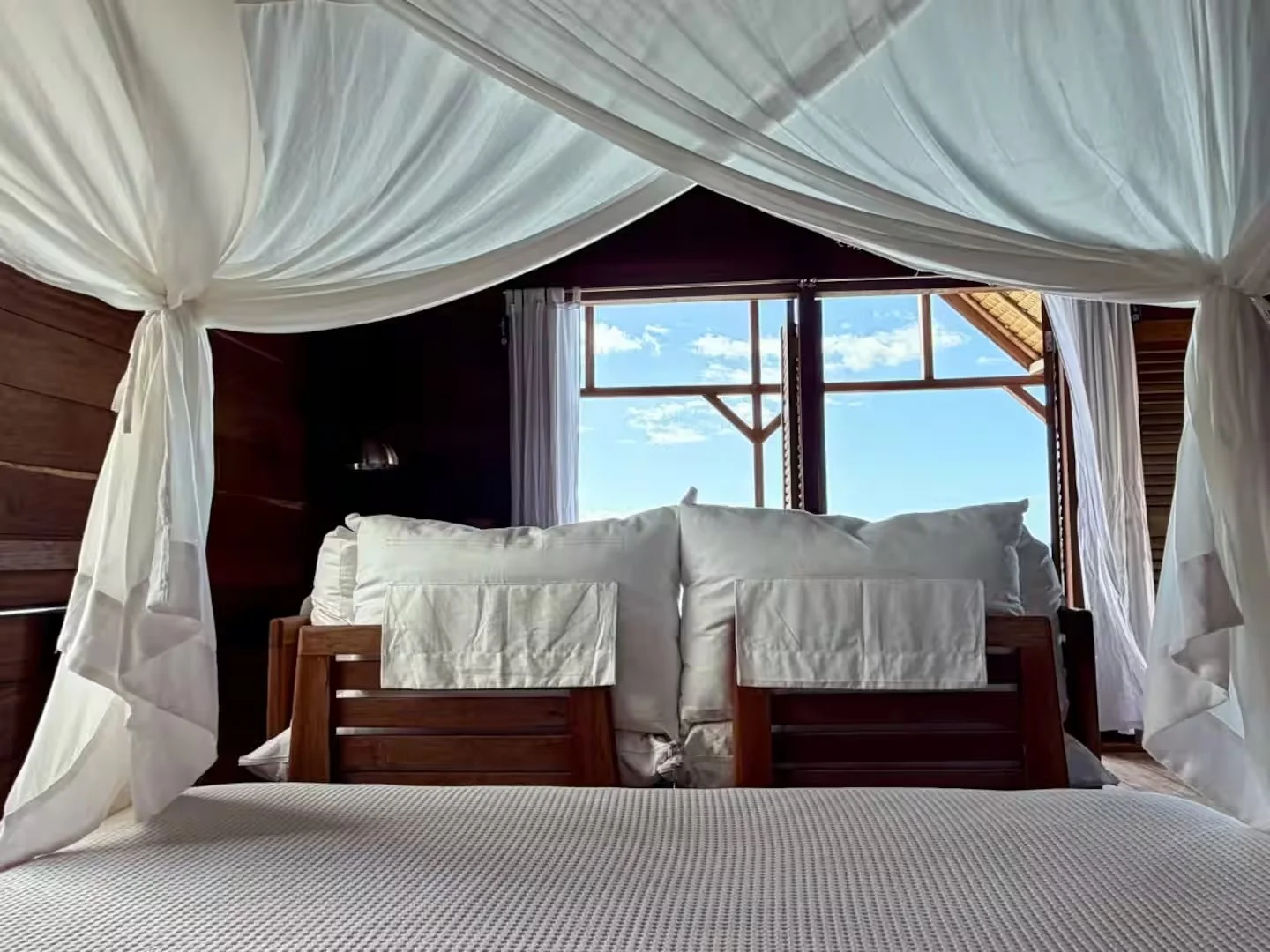 Wake up to this view from the canopy bed at ipyum.jpeg