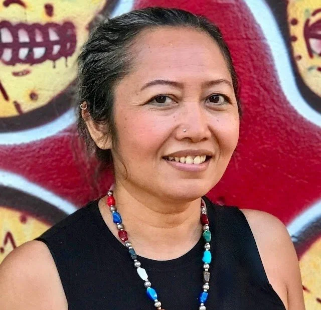 Komaria Kartika - TUAN RUMAH