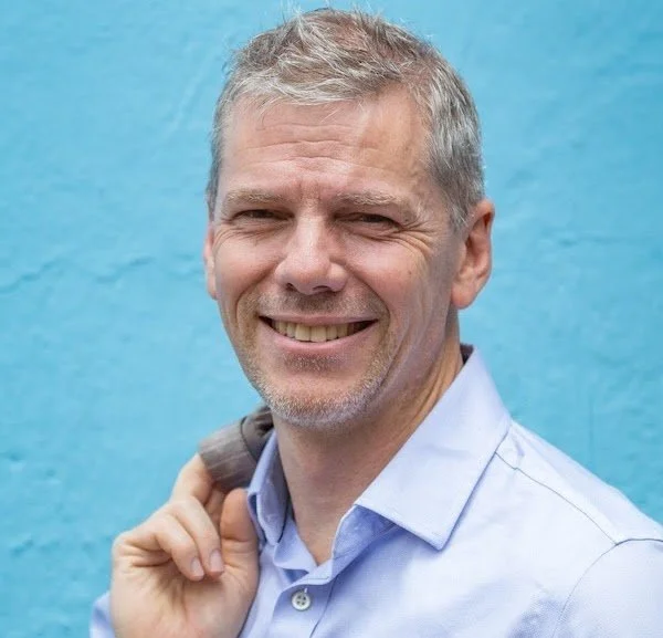 Carl Shepherd - TUAN RUMAH