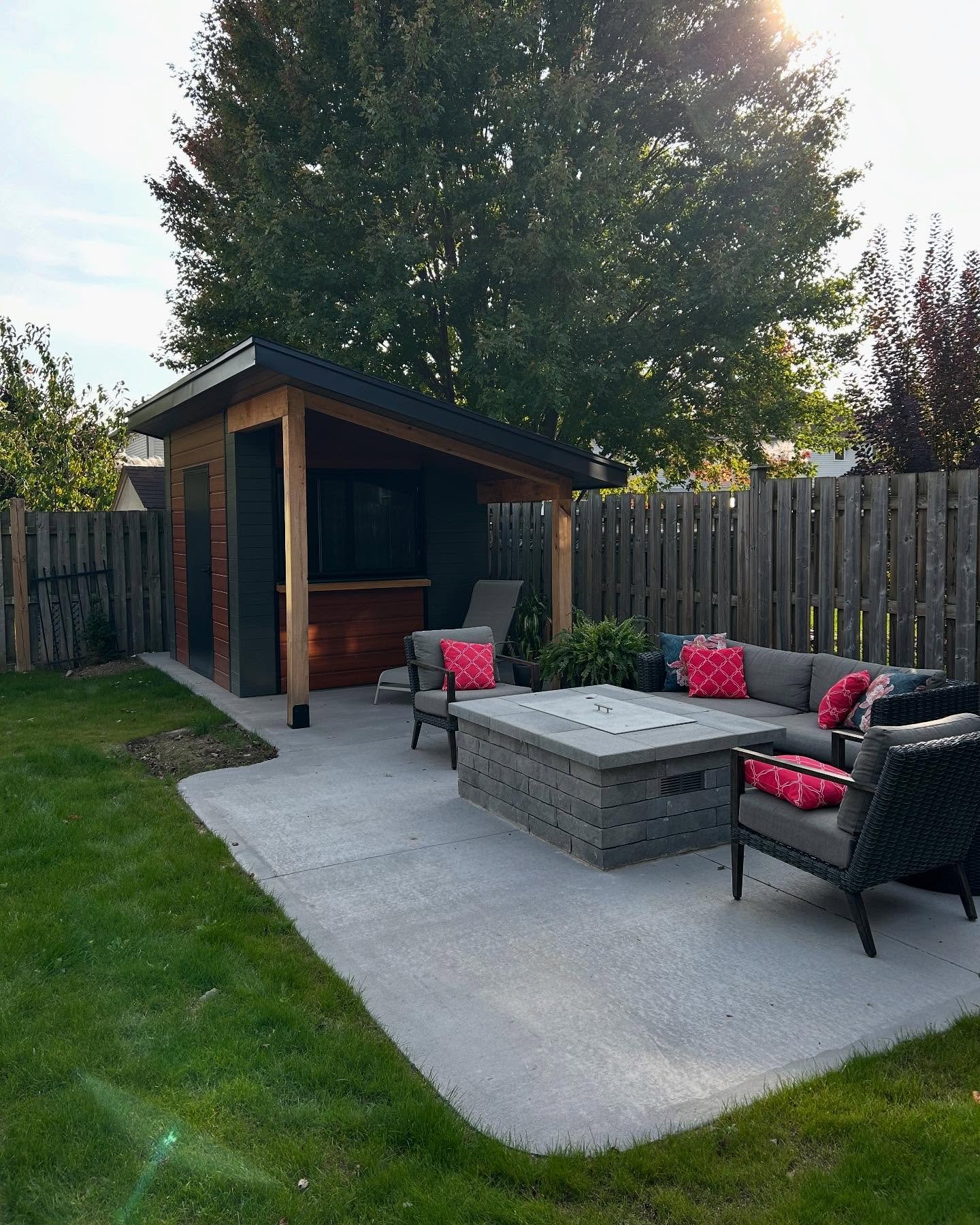 With spring fast approaching here are some projects we completed last year. Contact us today for a free consultation!