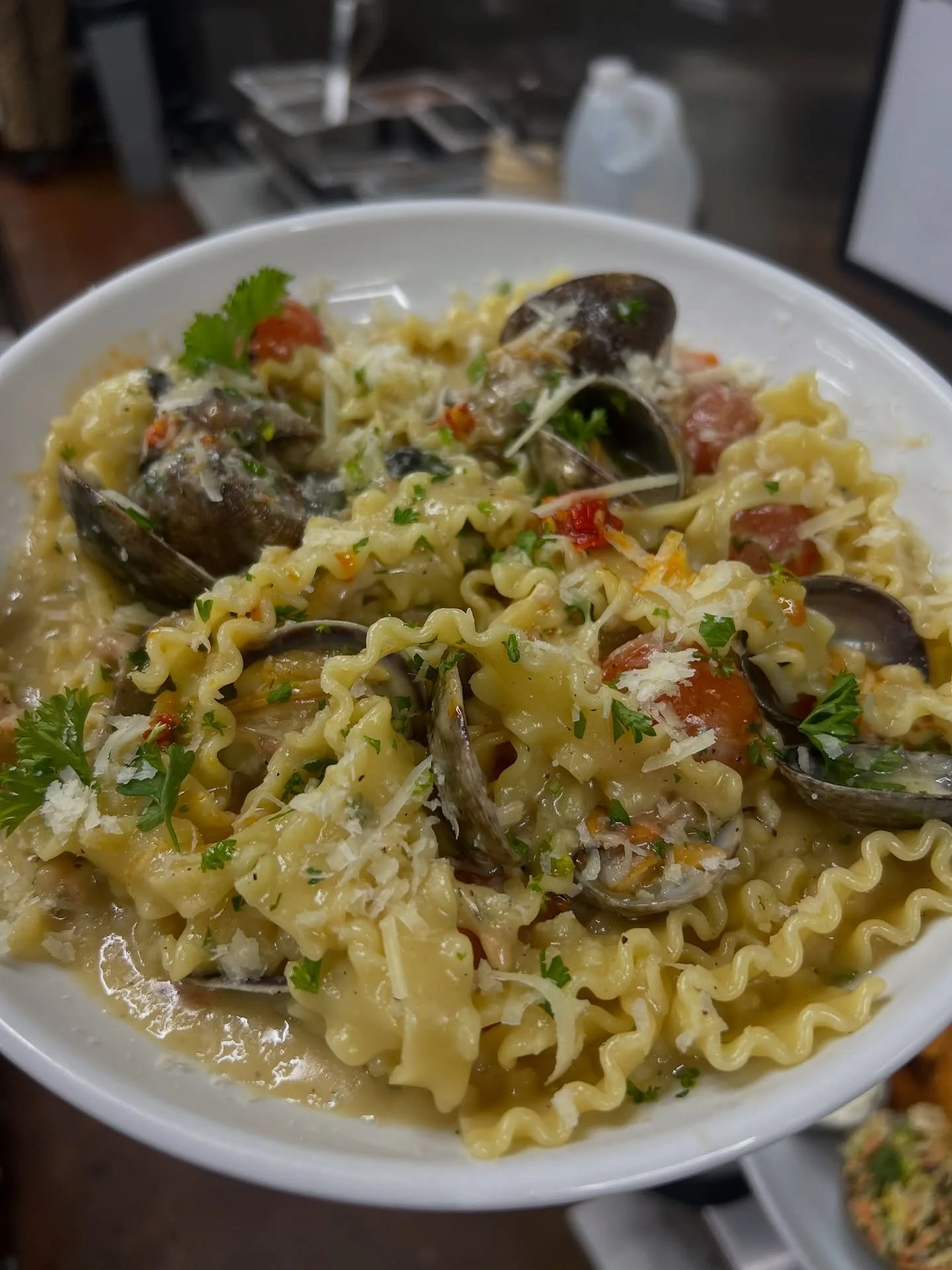 ✨ Limited Time Only! ✨ Dive into our Mafaldine alla Vongole &mdash; tender mafaldine pasta tangled with fresh clams, sweet cherry tomatoes, a kick of Calabrian chili butter, white wine, lemon, and a sprinkle of Parmesan. 🍋🦪🧄

Come savor this seasi