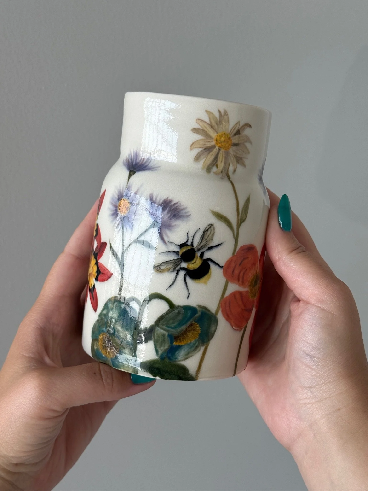 Flower Bee Vase.jpg