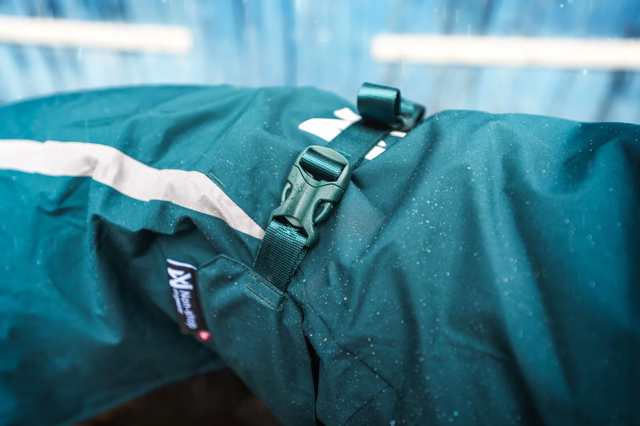 fjord-lined-raincoat-dark-teal-4588-4599-56-lifestyle.jpg