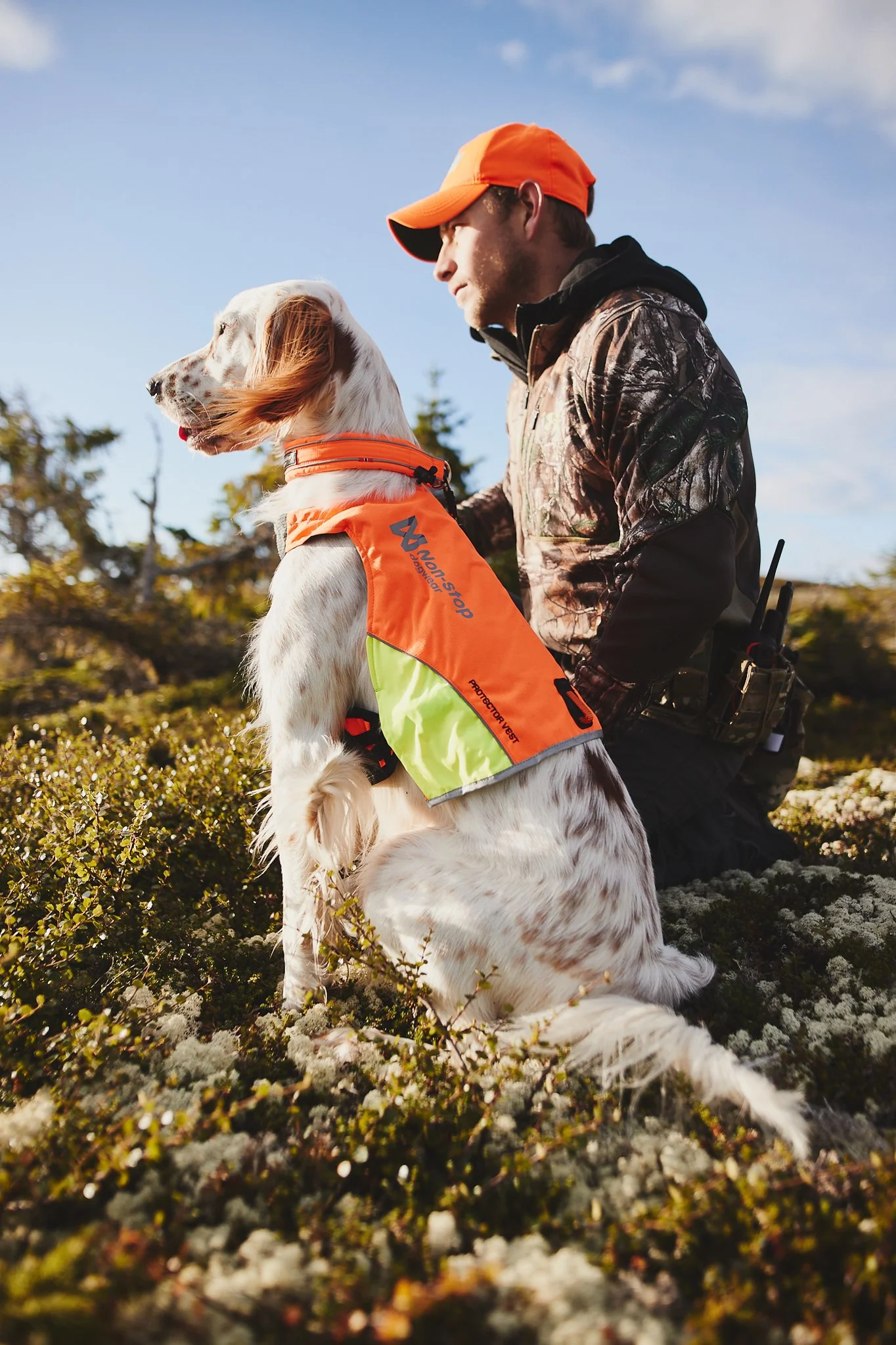 ProtectorVest_Orange_1739, 1746–1750_06_Lifestyle.jpg