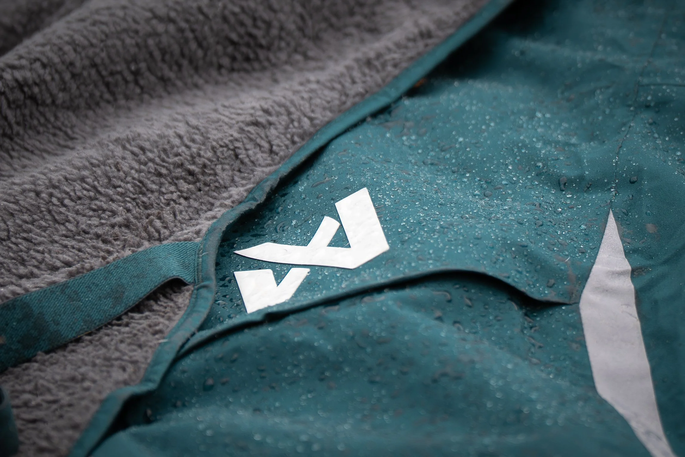 fjord-lined-raincoat-dark-teal-4588-4599-1-feature.jpg