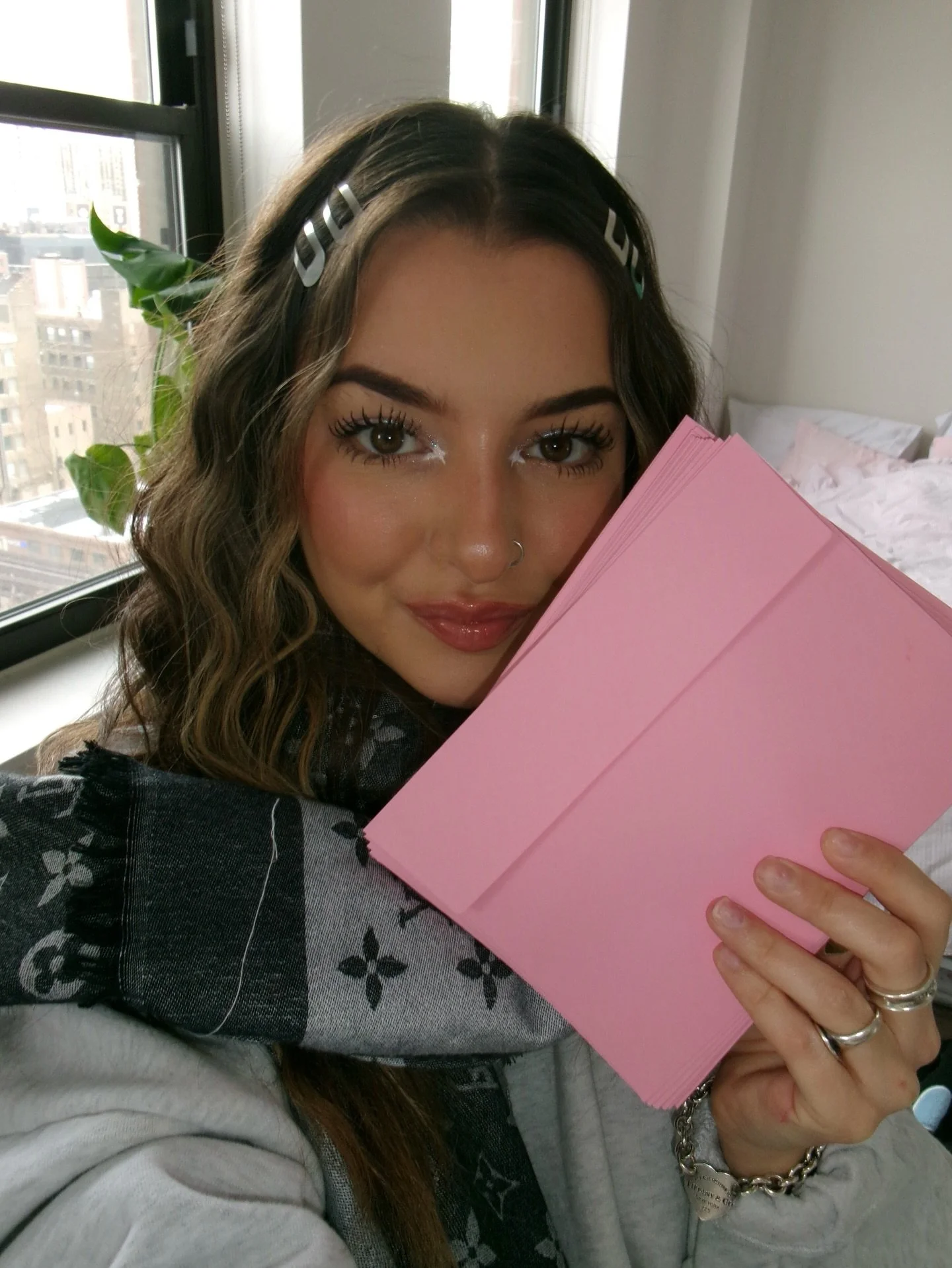 mail club in the making <33

link in bio to sign up // $8/month :*