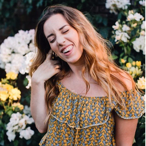 Hi hi! I&rsquo;m Blair 💁&zwj;♀️
.
I&rsquo;m an ENFP, a maximalist, a snacker, and most importantly a holistic nutritionist 🥝🍍A brief intro:
.
I believe ✨FOOD is MEDICINE✨
. 
Originally from the mountains of Virginia. ⛰
.
I studied holistic nutriti