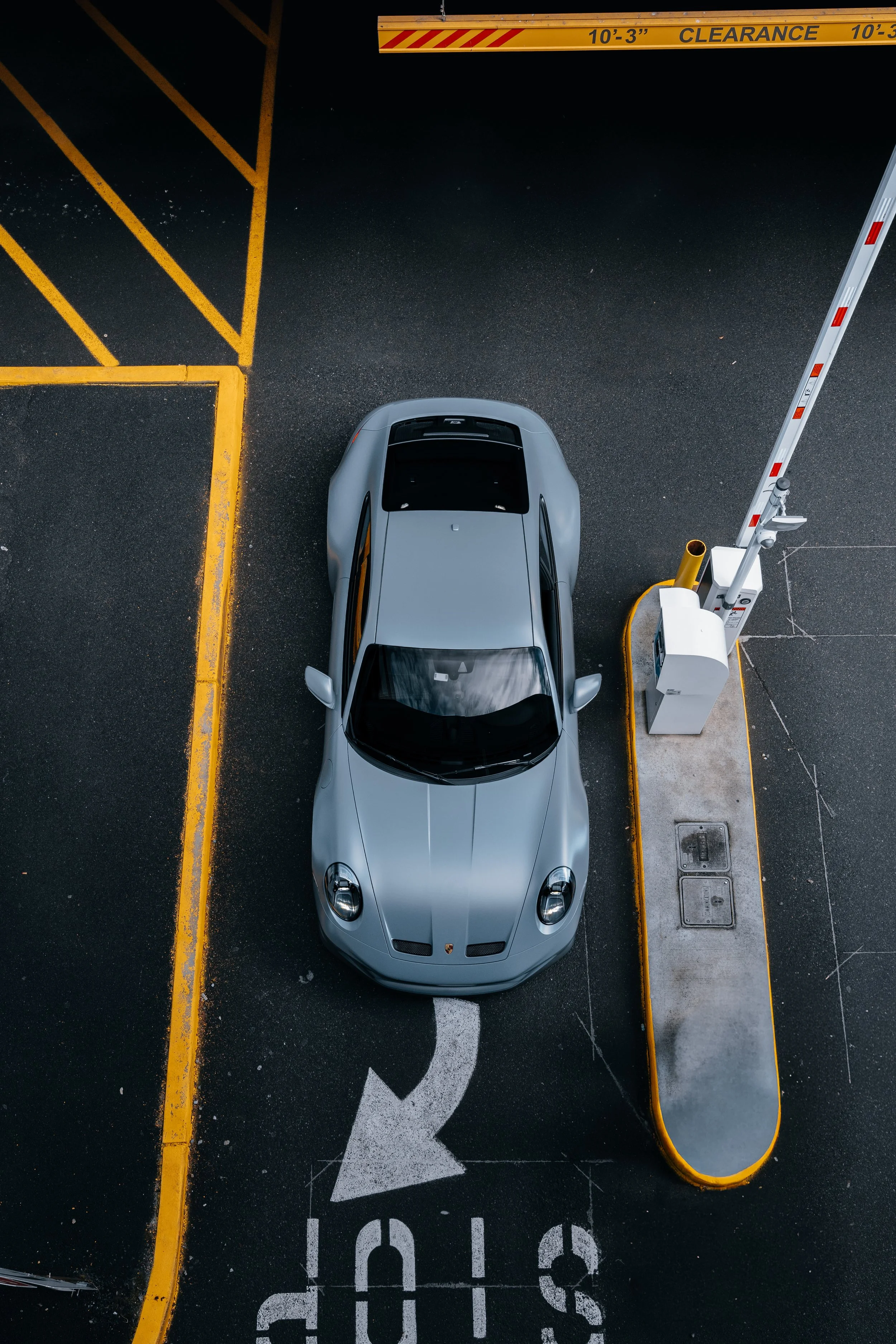 Clearance: Porsche 911