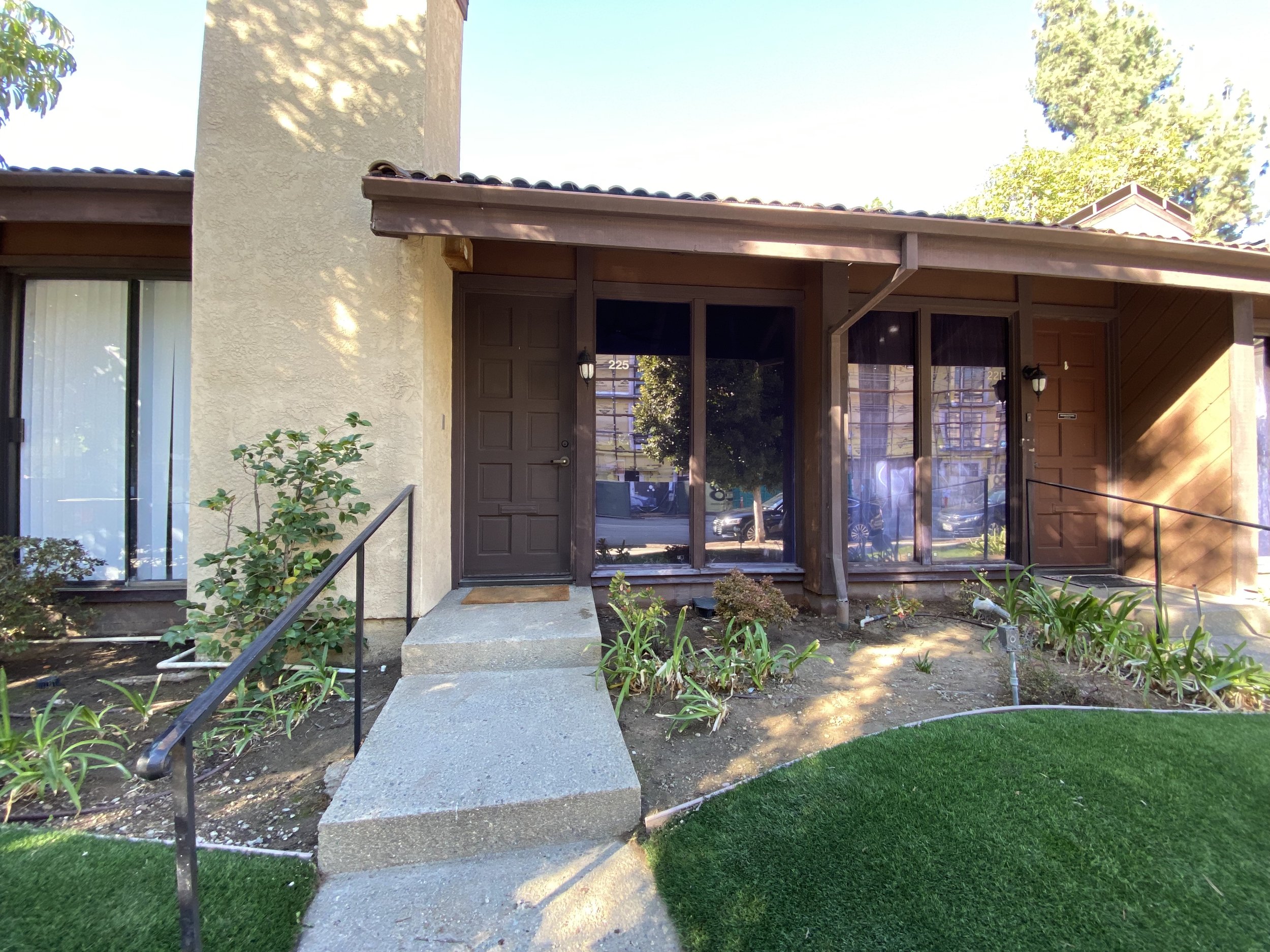 213 - 279 N Euclid Ave, Pasadena 91101