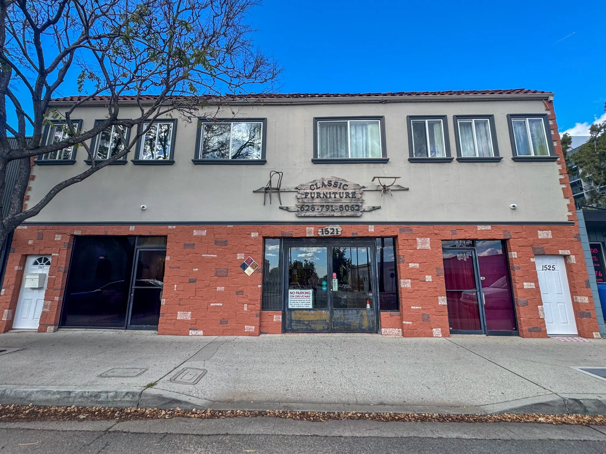 1521 E Washington Blvd <p>Retail for Lease</p>