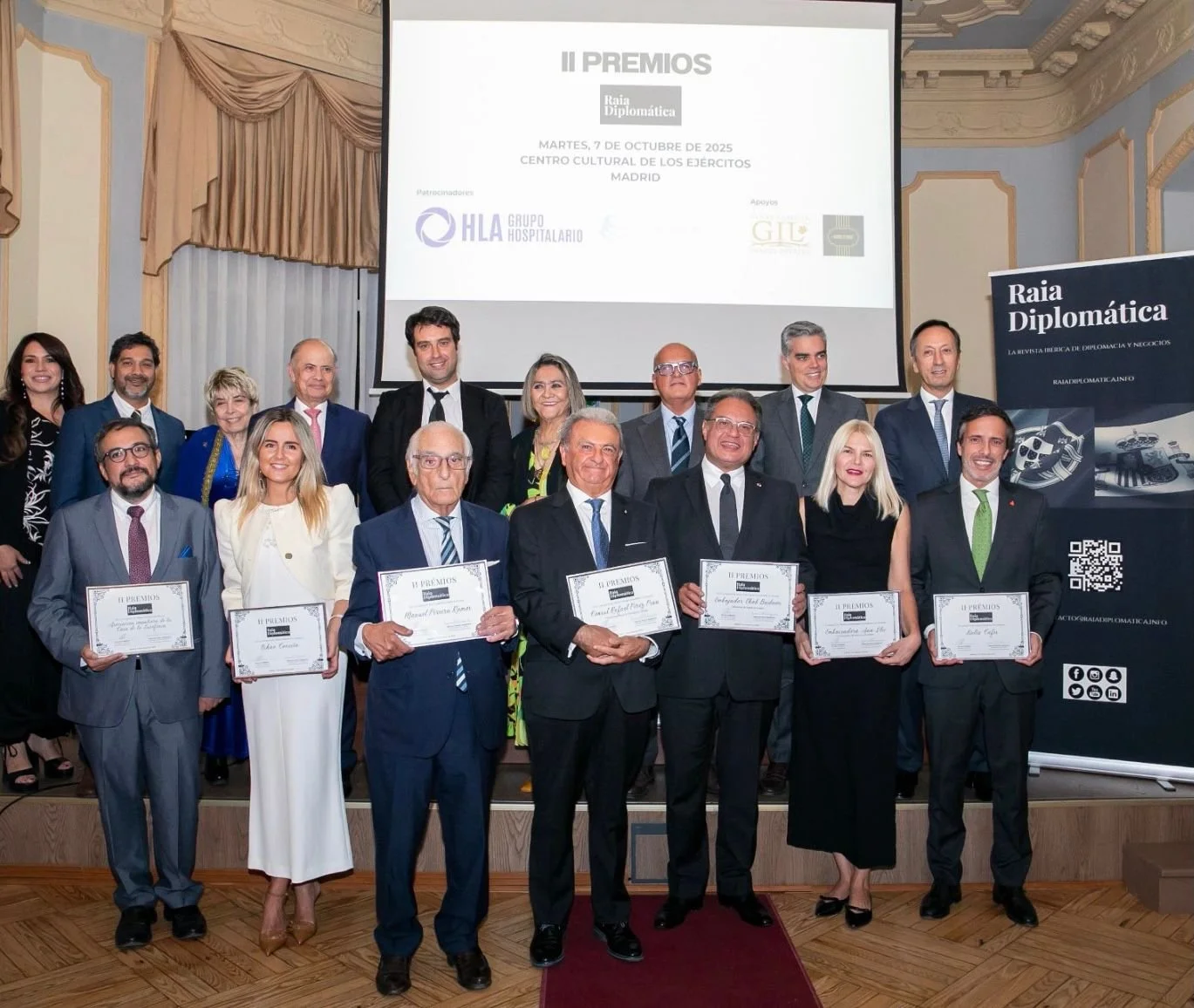NI HAO CONECTA (NHC) recibe el Premio Raia Diplomática a la “Mejor Empresa en España”, de manos del ministro chino Qu Xun