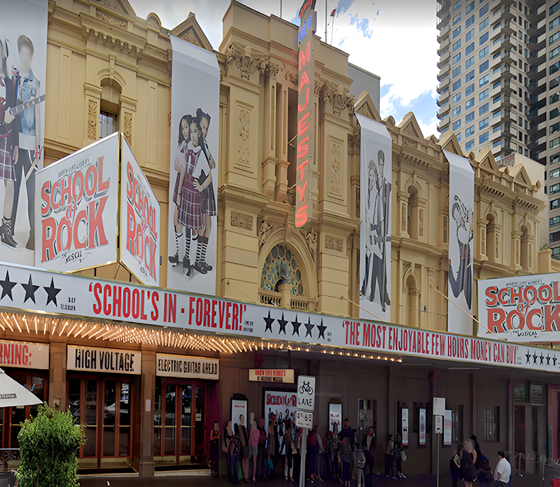 Her Majesties theatre_upscayl_4x_realesrgan-x4plus.png