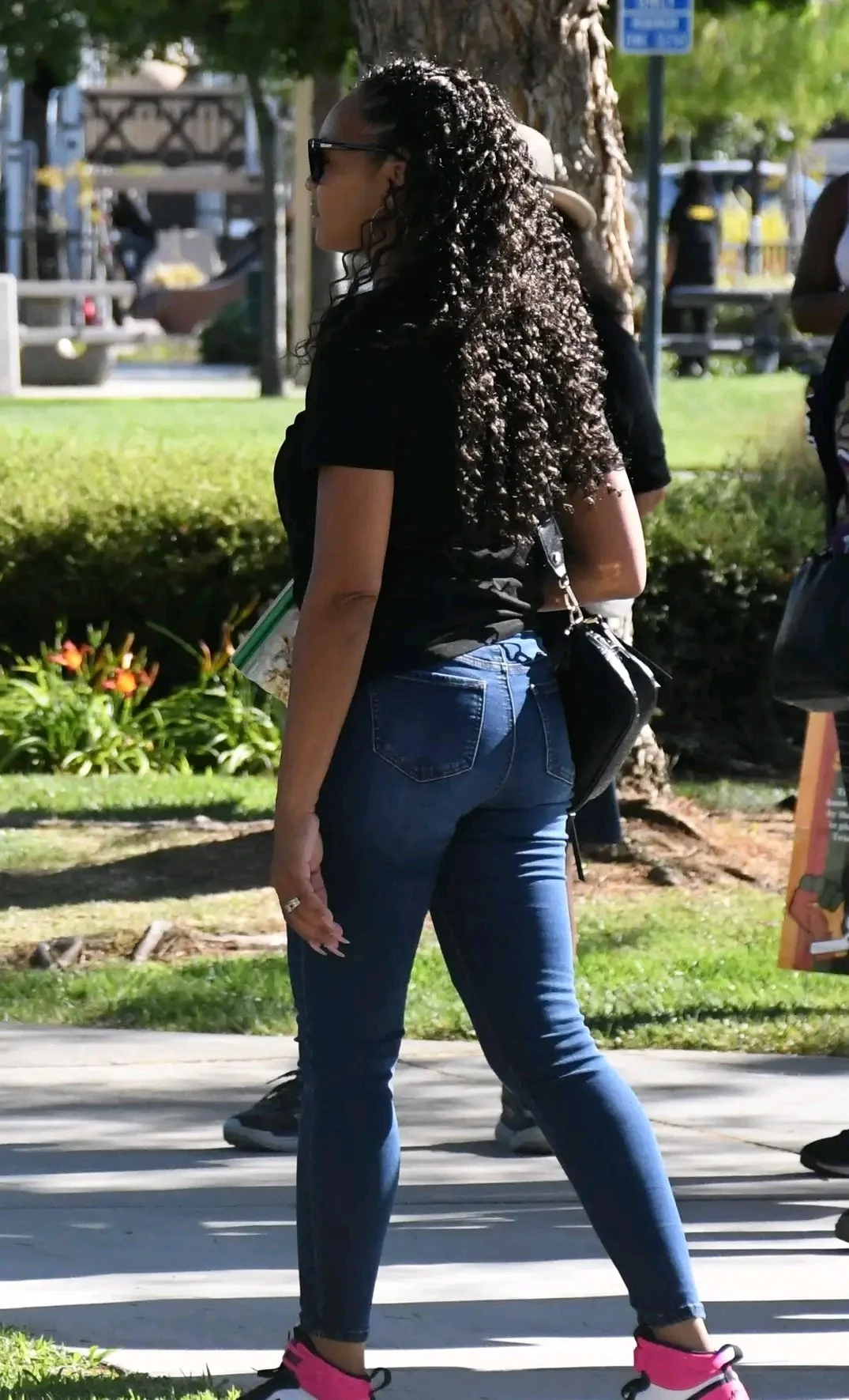 1781982910074.jpg
