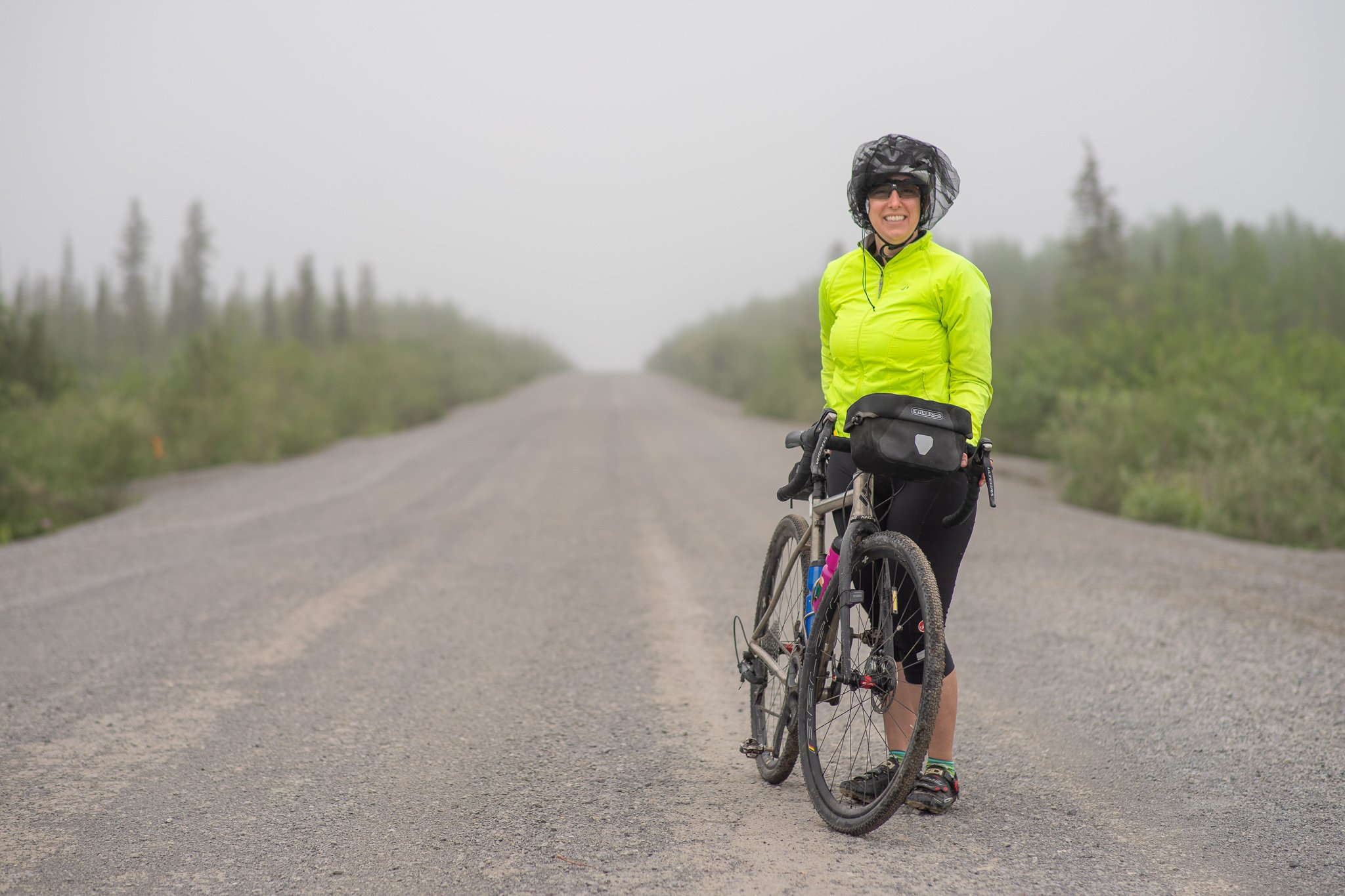 Foggy morning on Dempster highway from Iuvik to Tsiigetchic.jpg