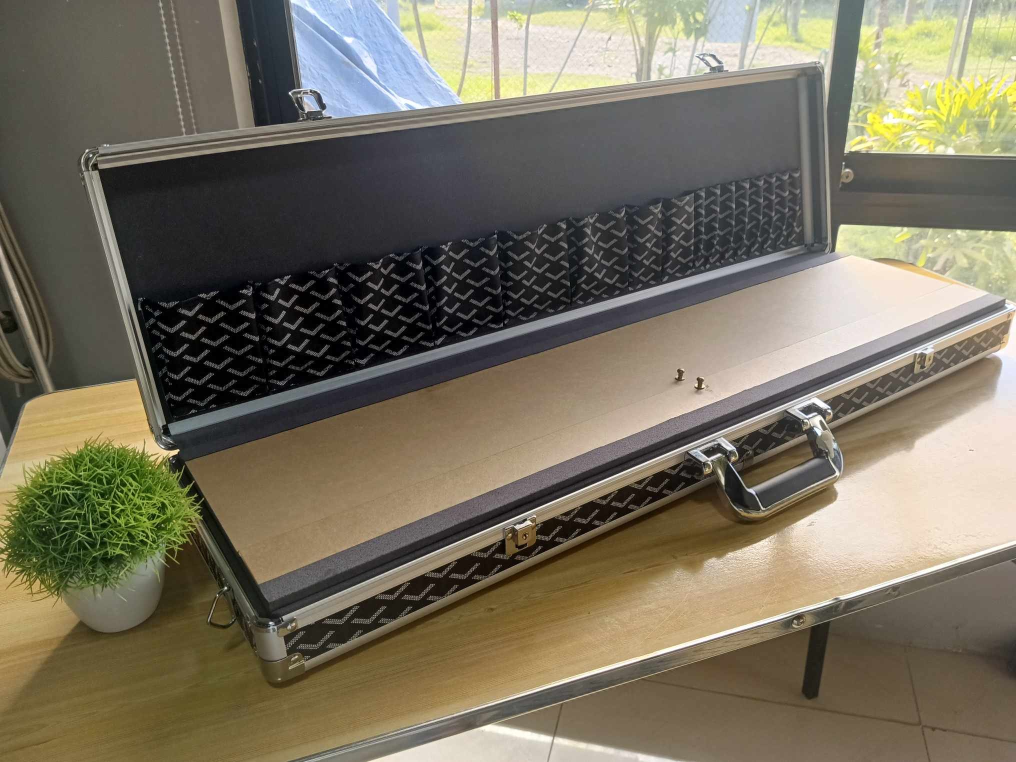 Premium Aluminum Tari & Gaff Knife Case
