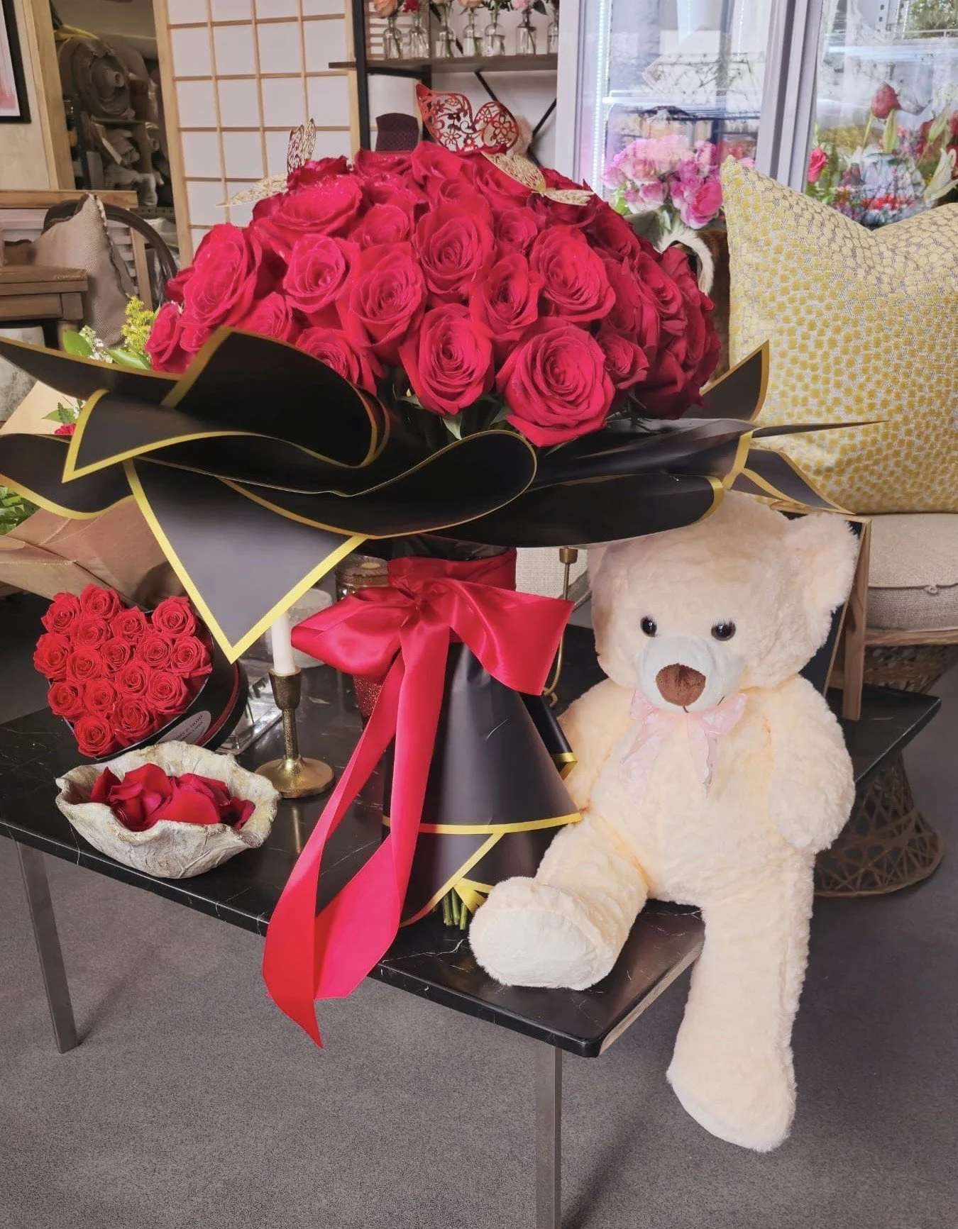 Eternal Love Bouquet (100 Roses)