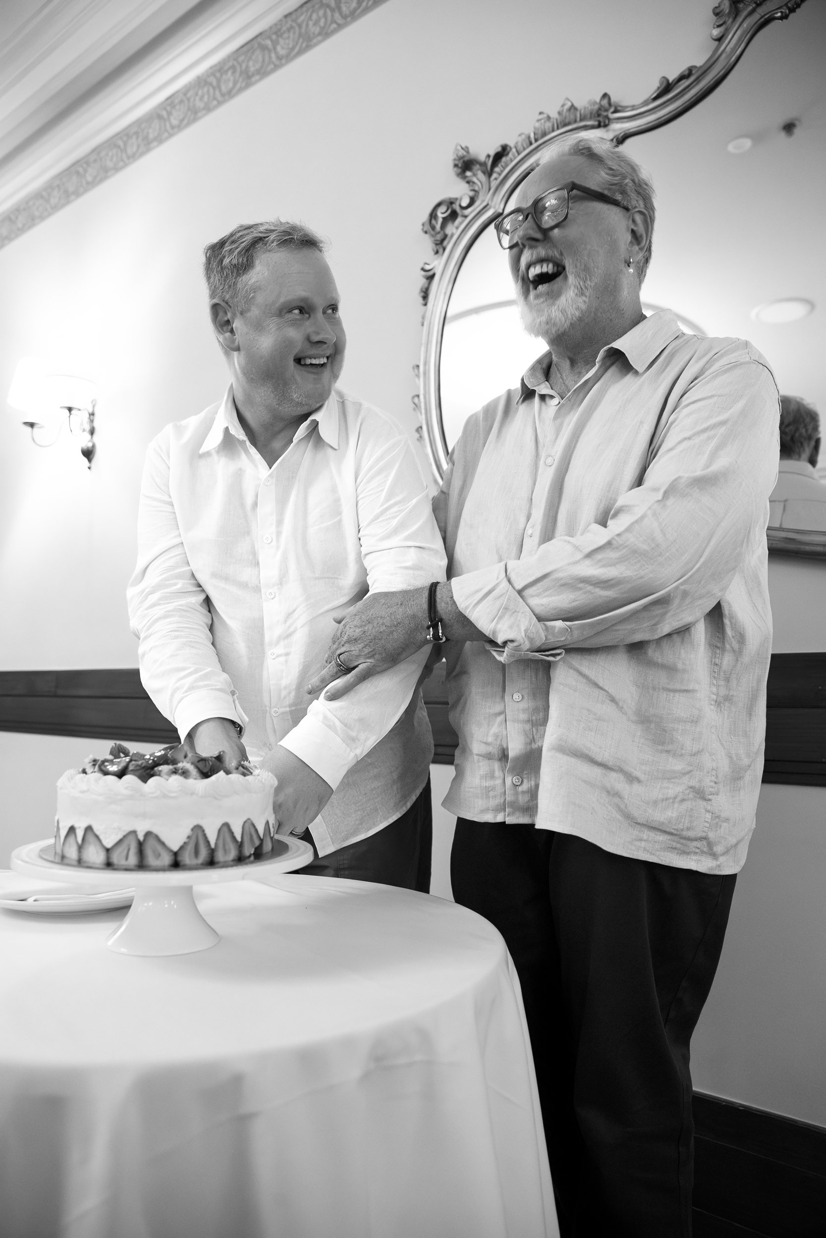 David&Andrew_A23I7304_E_BW.jpg