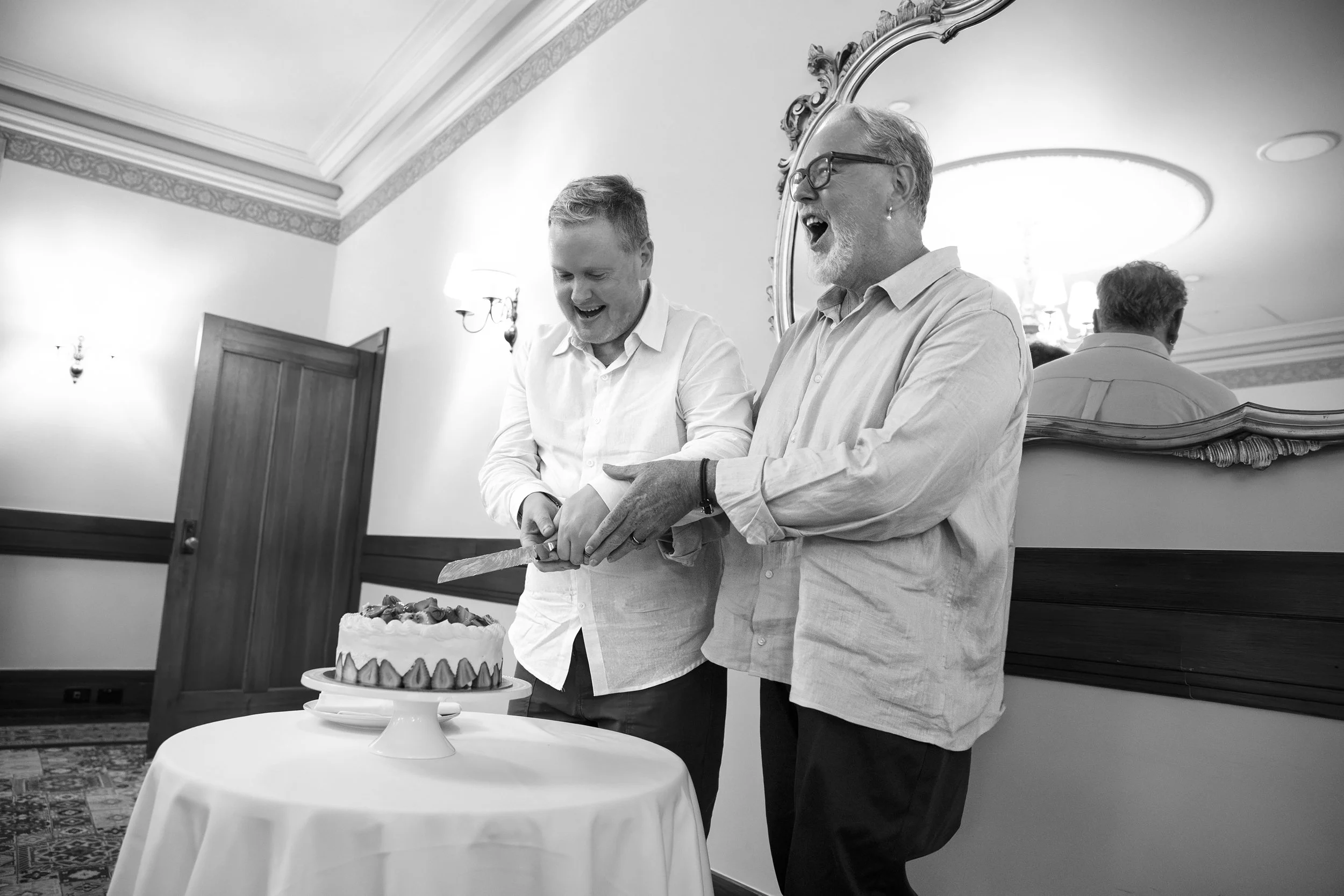 David&Andrew_A23I7343_E_BW.jpg
