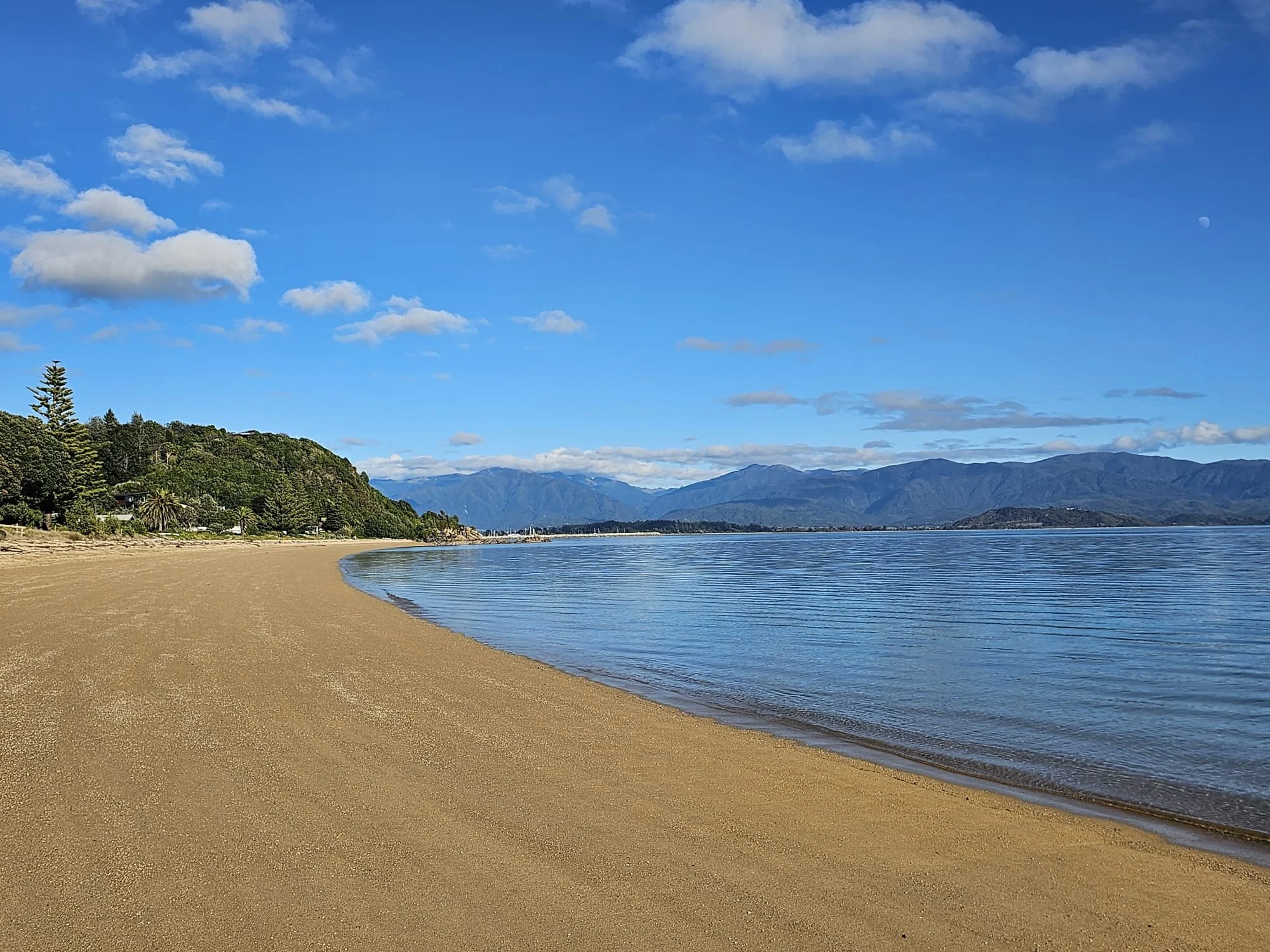 WhatsApp Image 2025-11-01 at 14.42.10_4810d8db.jpg