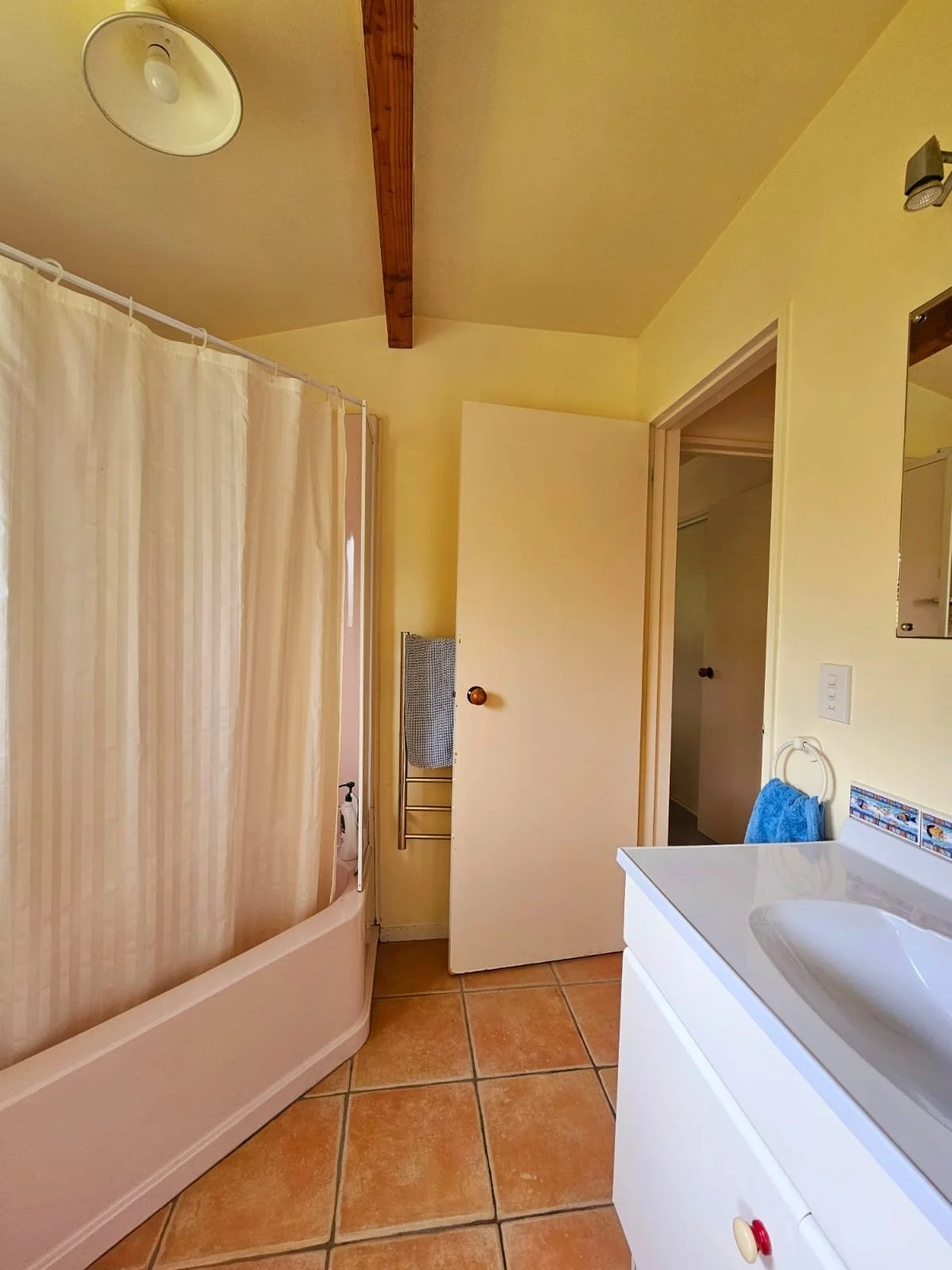 WhatsApp Image 2025-10-14 at 17.16.42_e0ba7720.jpg