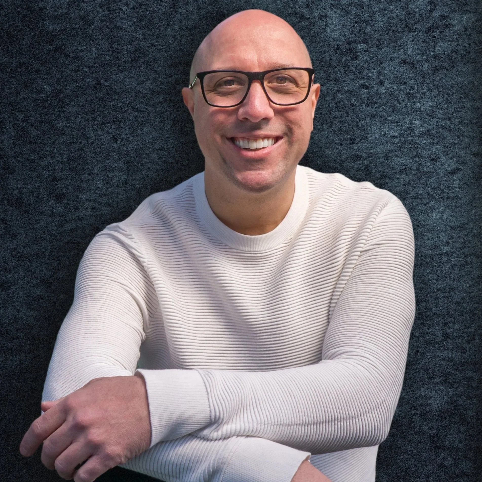 Luxury headshot with clean background and sharp detail