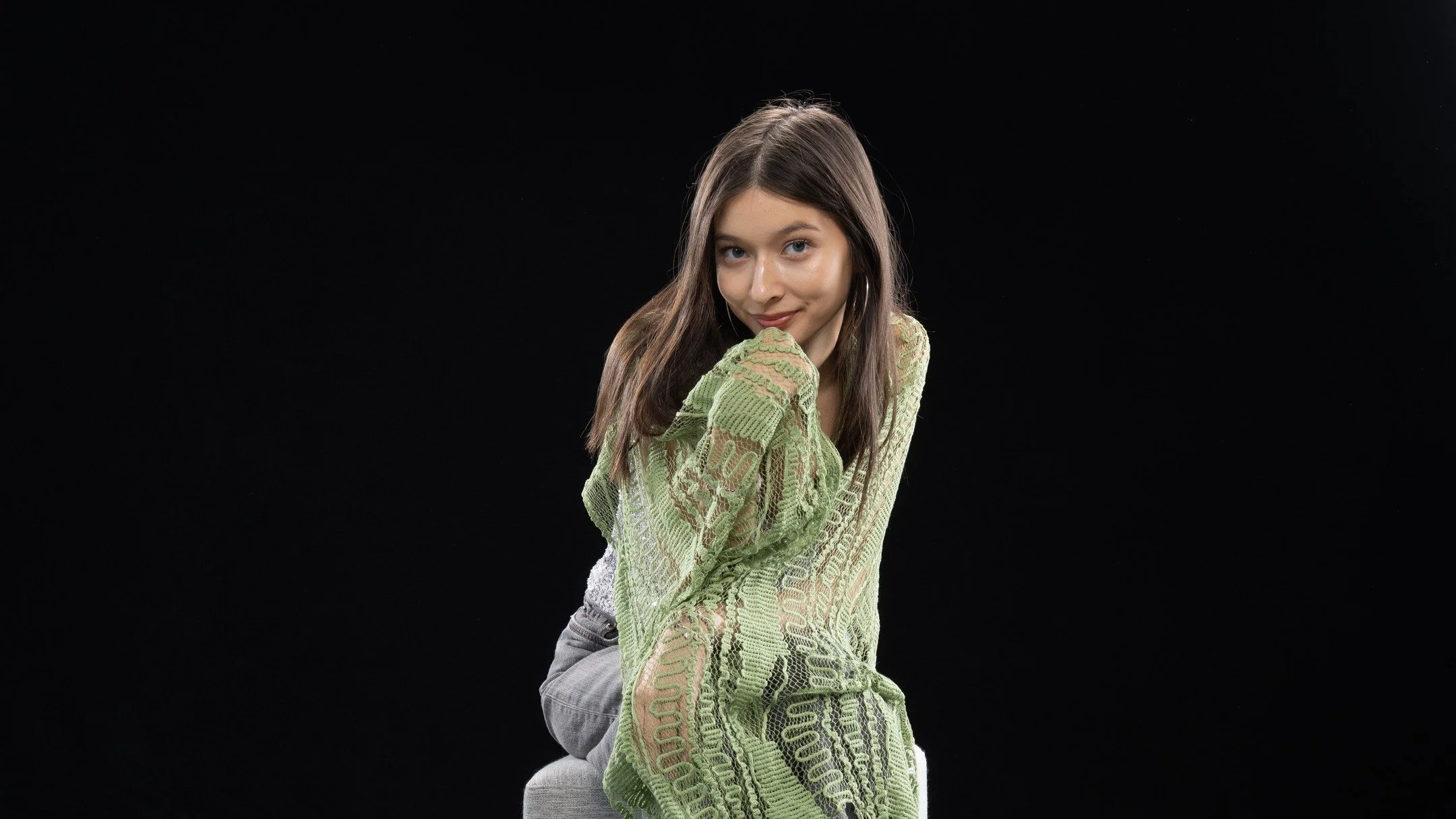 I photographed Minntah Haefker a week ago at her premiere performance for PDX Jazz at The Hoxton Hotel. I immediately invited this talented 19-year old singer from Astoria to my Becker Canyon Studio for a photo session. Every photo in the file is mor