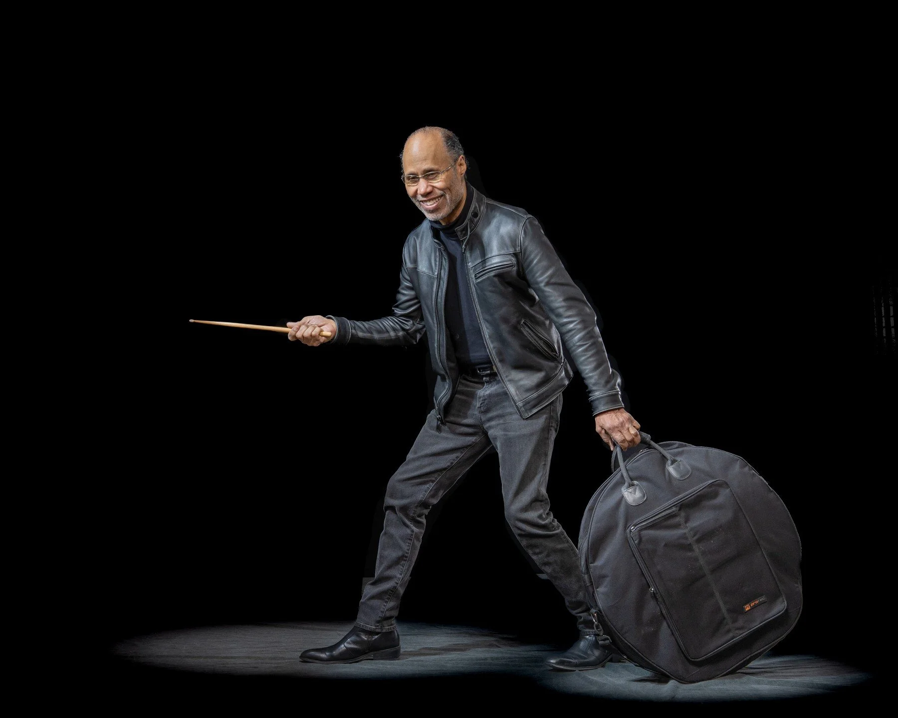 What better way to start the new year after a couple of weeks off than with Ron Steen in my Becker Canyon Studio. Ron has been a fixture of the PDX jazz scene for decades. He is a Portland native and Central Catholic grad. At 76 years young, Ron keep