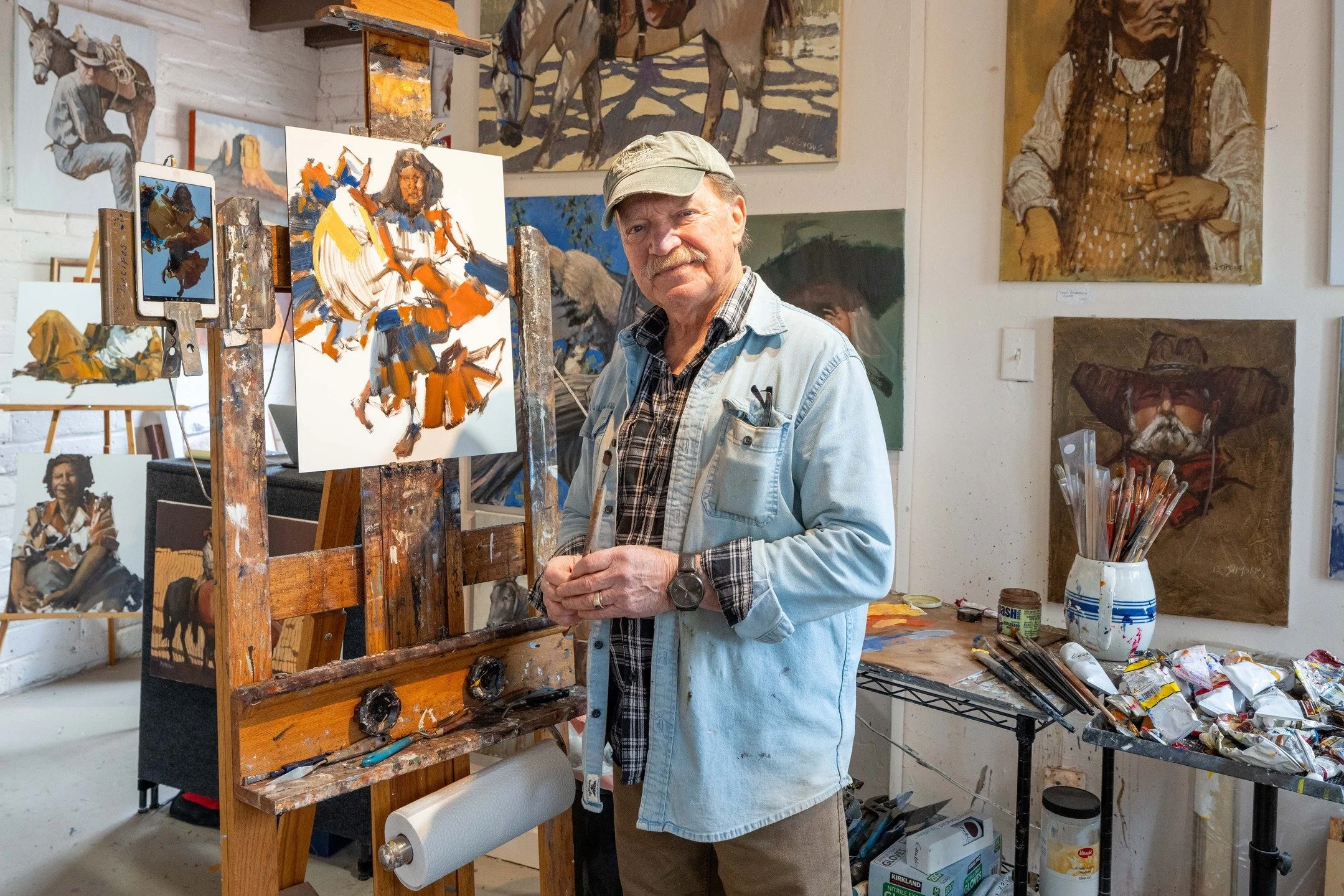 Painter David Simons in his Tubac, Arizona studio earlier today while I was enjoying a sunny and pleasantly warm winter day in the desert. To my knowledge, he is not a musician but he is without question an artist. Although not in this frame, David h
