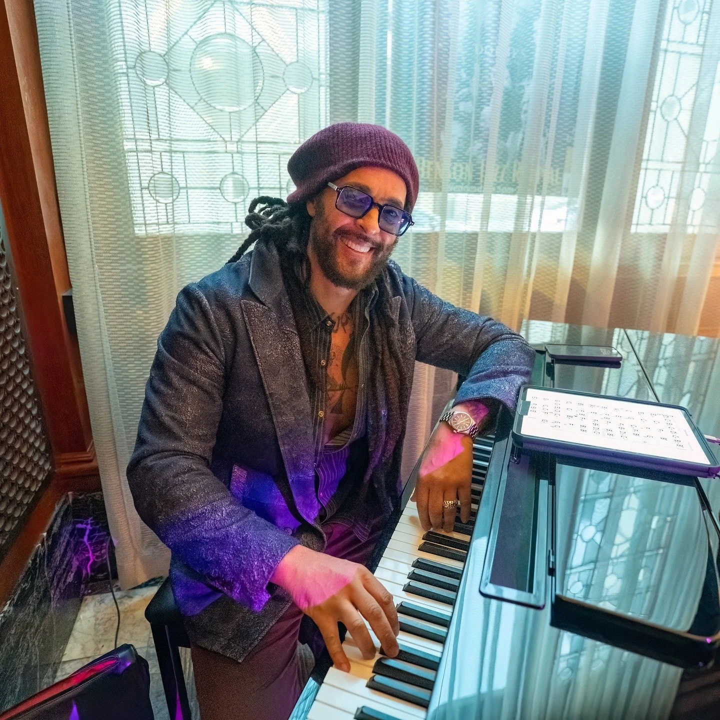 The hugely talented and always smiling Nick Rolfe as he prepared to lead his trio tonight in the lobby of the Benson Hotel. Nick featured Tahirah Memory tonight as he led his trio through a terrific set of standards and Tahirah's original composition