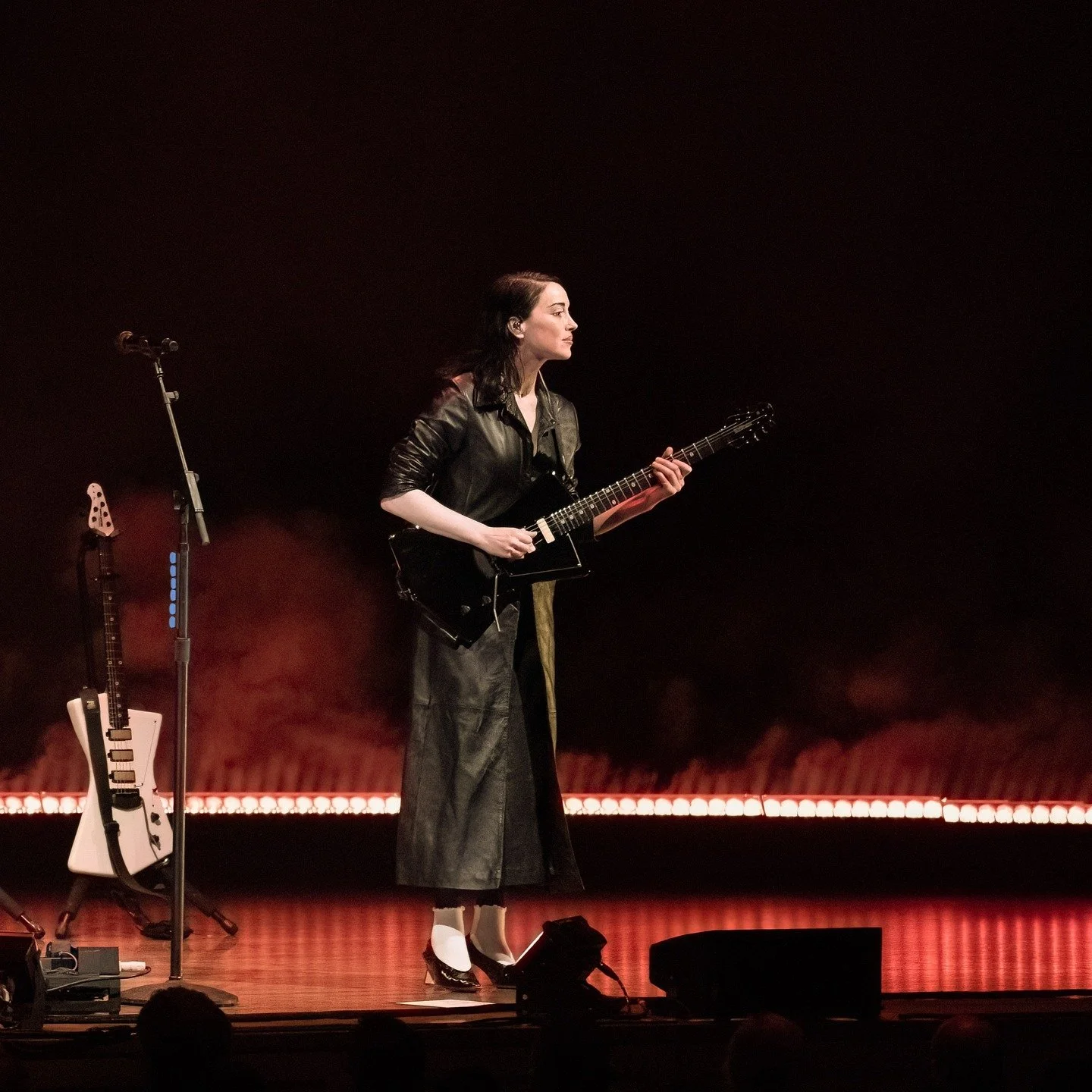 St. Vincent performed at the Schnitz last night brought to Portland by the PDXJazz Festival. St. Vincent's performance rewarded her Portland fans, who filled the large downtown theater, with a wonderful performance. @st_vincent @portland_5 @pdxjazz