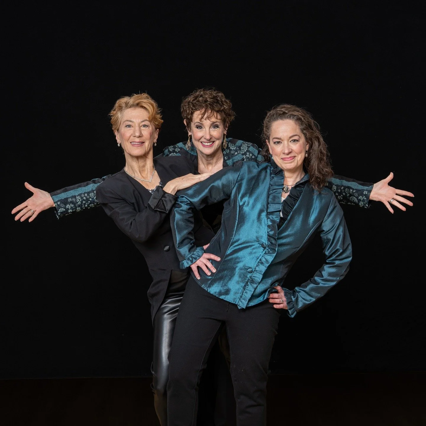 Theresa Koon, Stephanie Torres De los Santos (center) and Sharon Fendrich in my Becker Canyon studio today. These three very talented artists have a lot going on from teaching to performing around town. We had a great time shooting the afternoon away