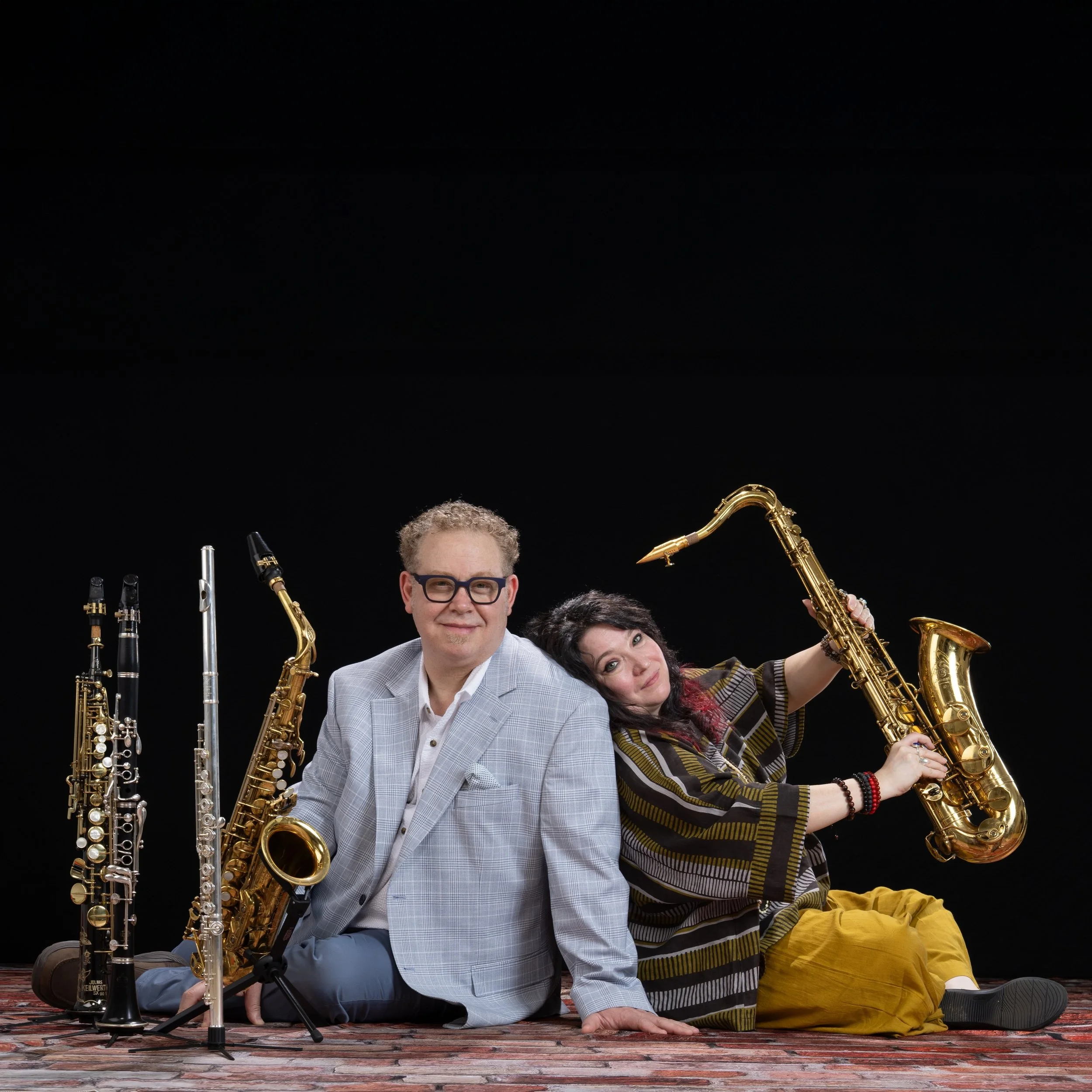 Power music couple, Michelle and Ben Medler spent the afternoon in Becker Canyon Studio. They came well prepared with instruments and good spirits. When not standing in front of my camera they, individually and collectively keep up a very busy gig sc