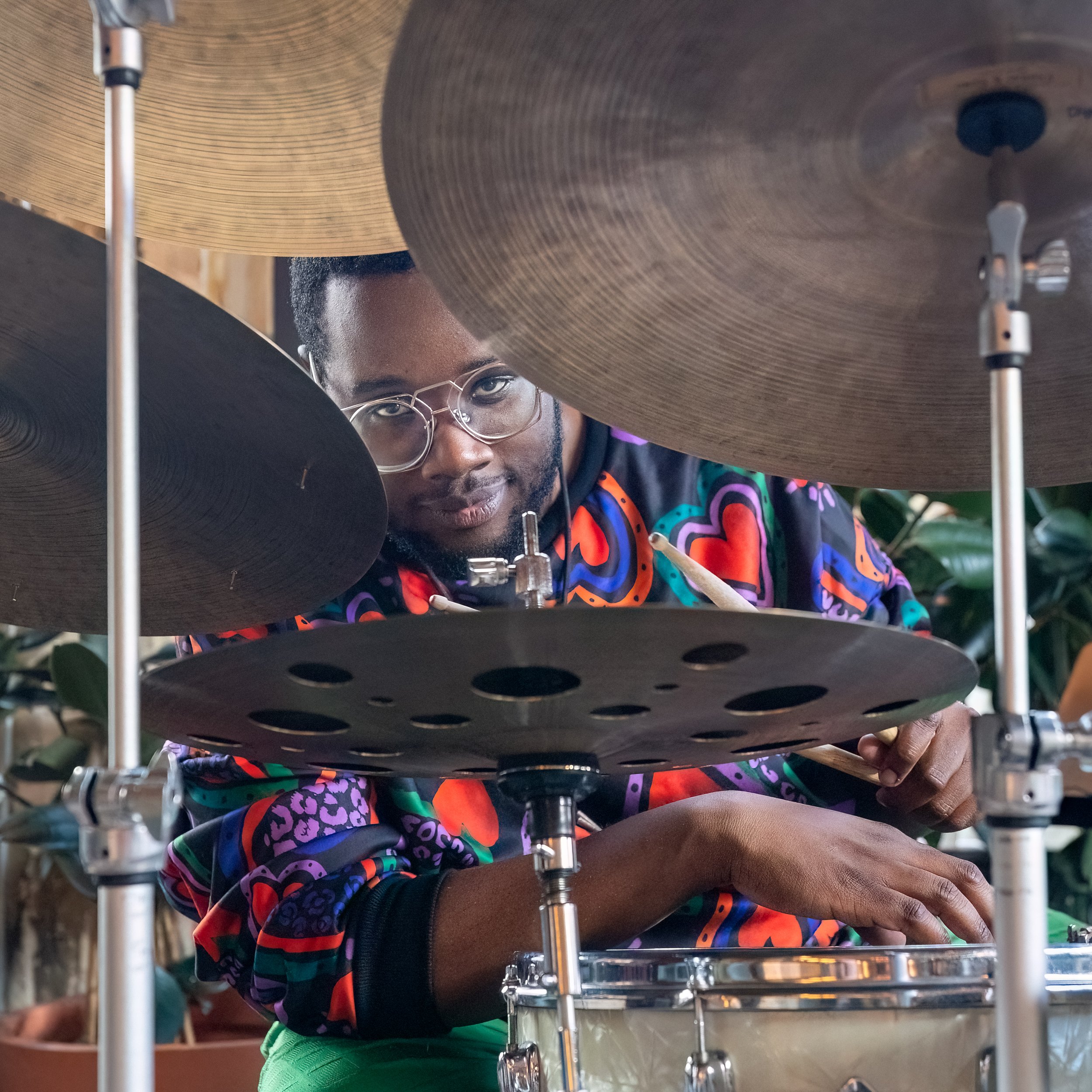 Machado Mijiga is a member of the Becker Canyon Studio frequent visitor club. He forms new combinations of artists faster than anyone else in town - always with very interesting and creative results. This shot of him was made just before he began pla