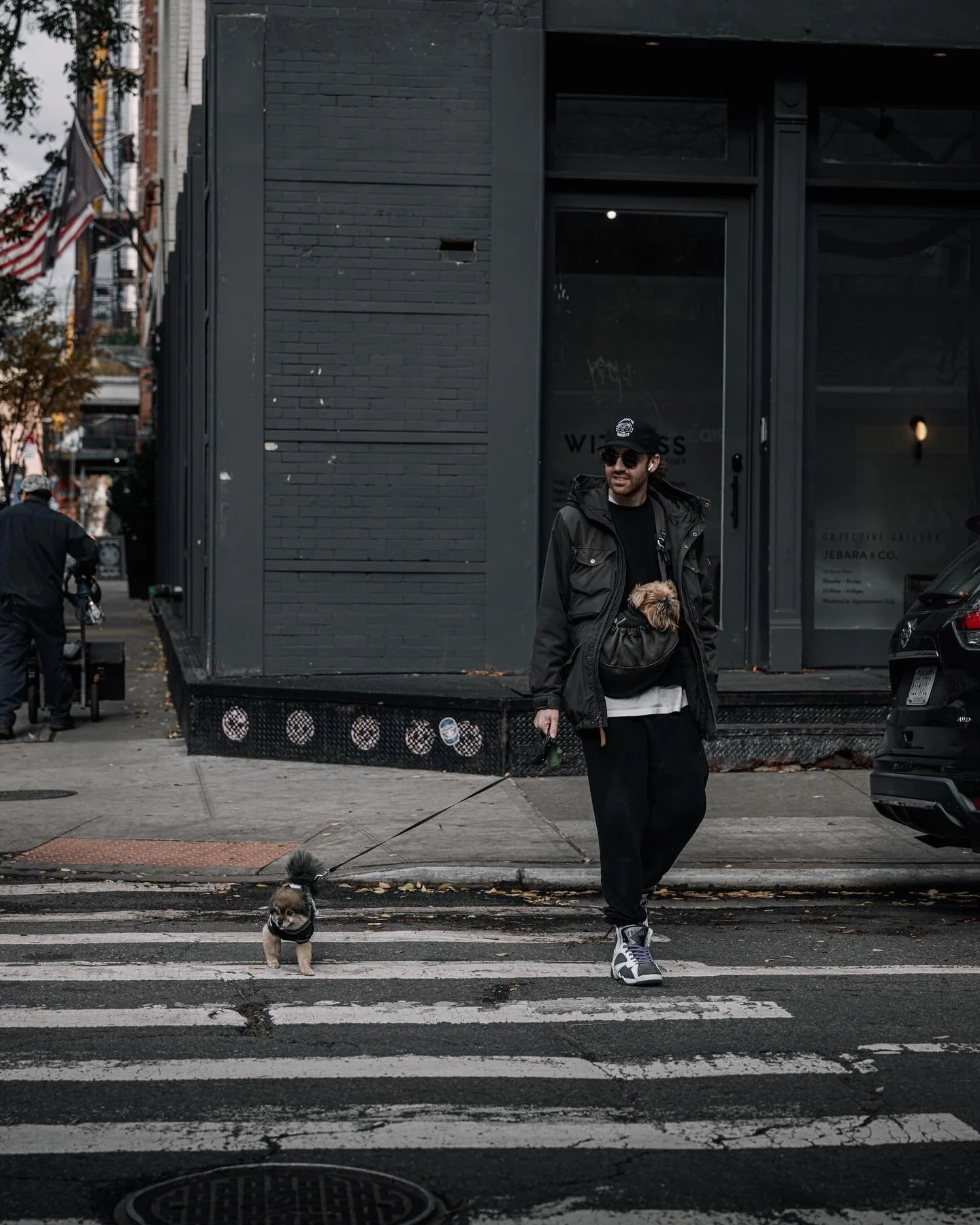 People watcher👀
&bull;
&bull;
&bull;
&bull;
#nikon #nikonphotography #nikonusa #nikonz8 #z8 #newyork #newyorkcity #streetphotography #people #buildings #skyscrapers