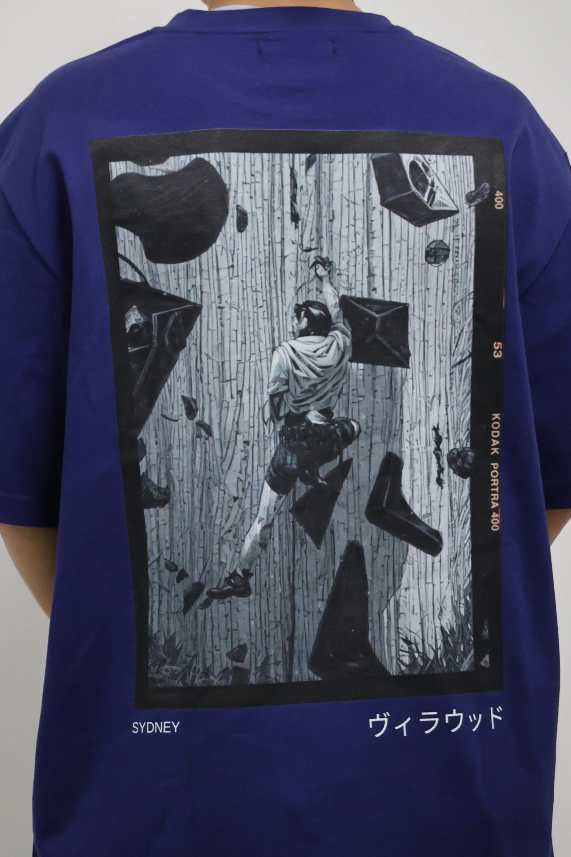 The "Jimoto no kabe" Tee 地元の壁