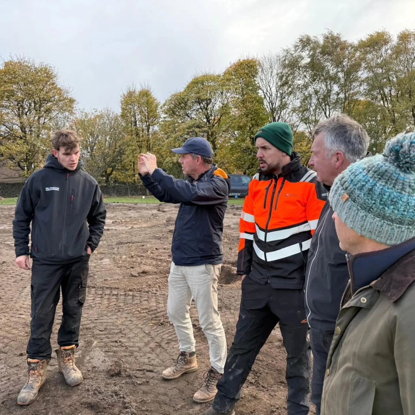 Frank was on site yesterday with CM Ben Burrill and the team from Profusion as work continues to build the new 14th green.
📷: James Glover & CDP