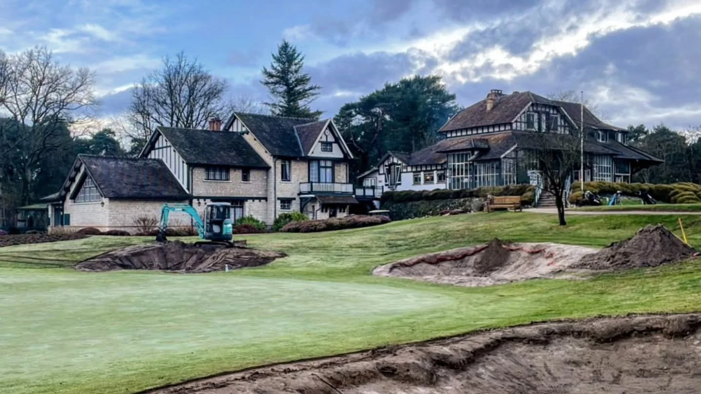 Le travail continue.