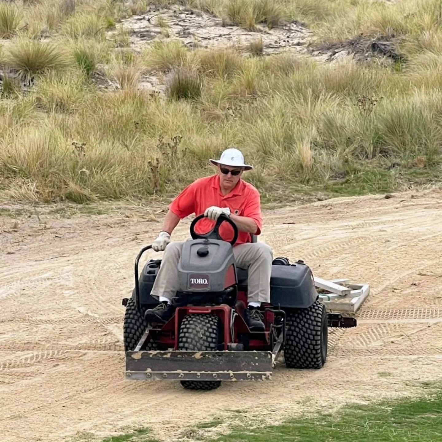 @devries_designs_golf back on site working on some final tweaks

📷: @mike_clayton_golf