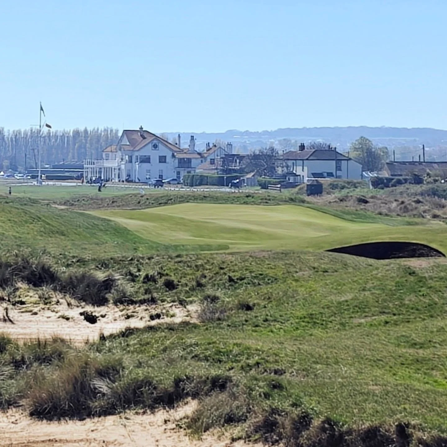 Holes That Aren't Holes

5th tee to 17th green

202 yards

#holesthatarentholes
@mike_clayton_golf