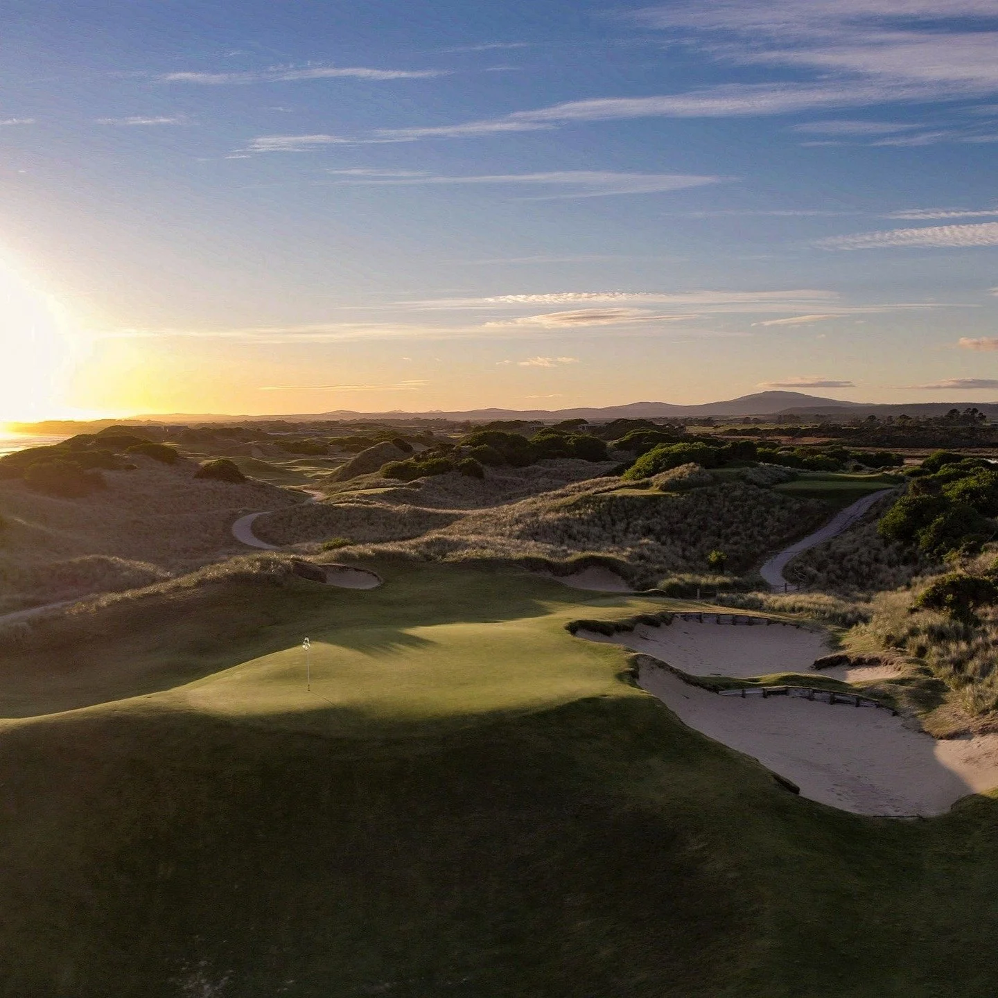 7th Hole
100m of terror

Designed by Mike Clayton &amp; Tom Doak

Photos: @lukasmichel