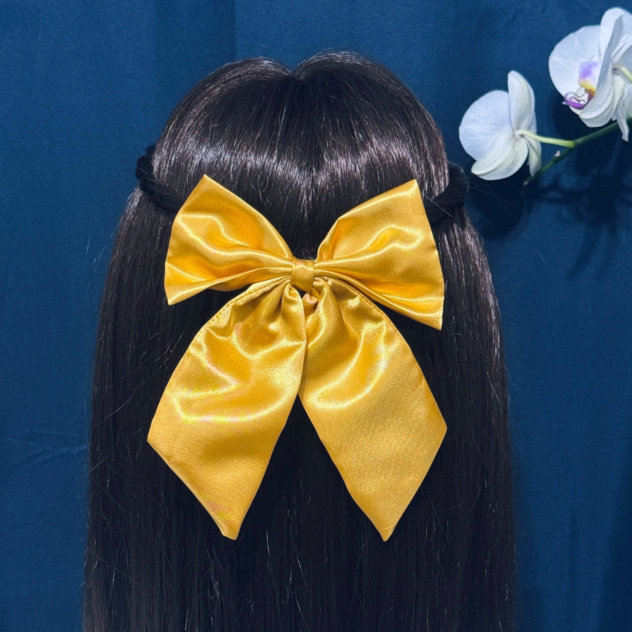 IMG_1335_Golden_bow.jpg
