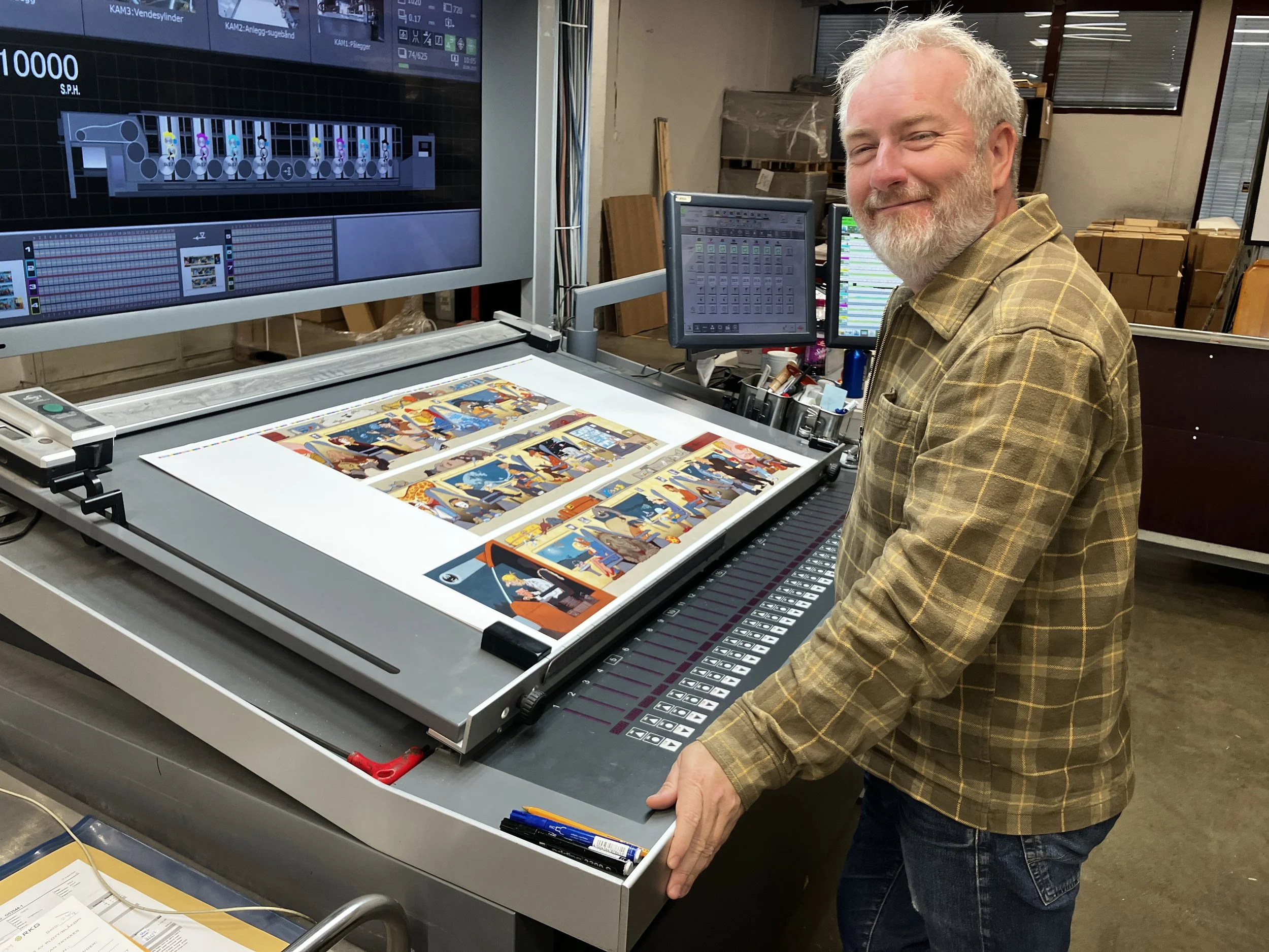 Forlagsjefen Tom-Erik Lønnerød er fornøyd!