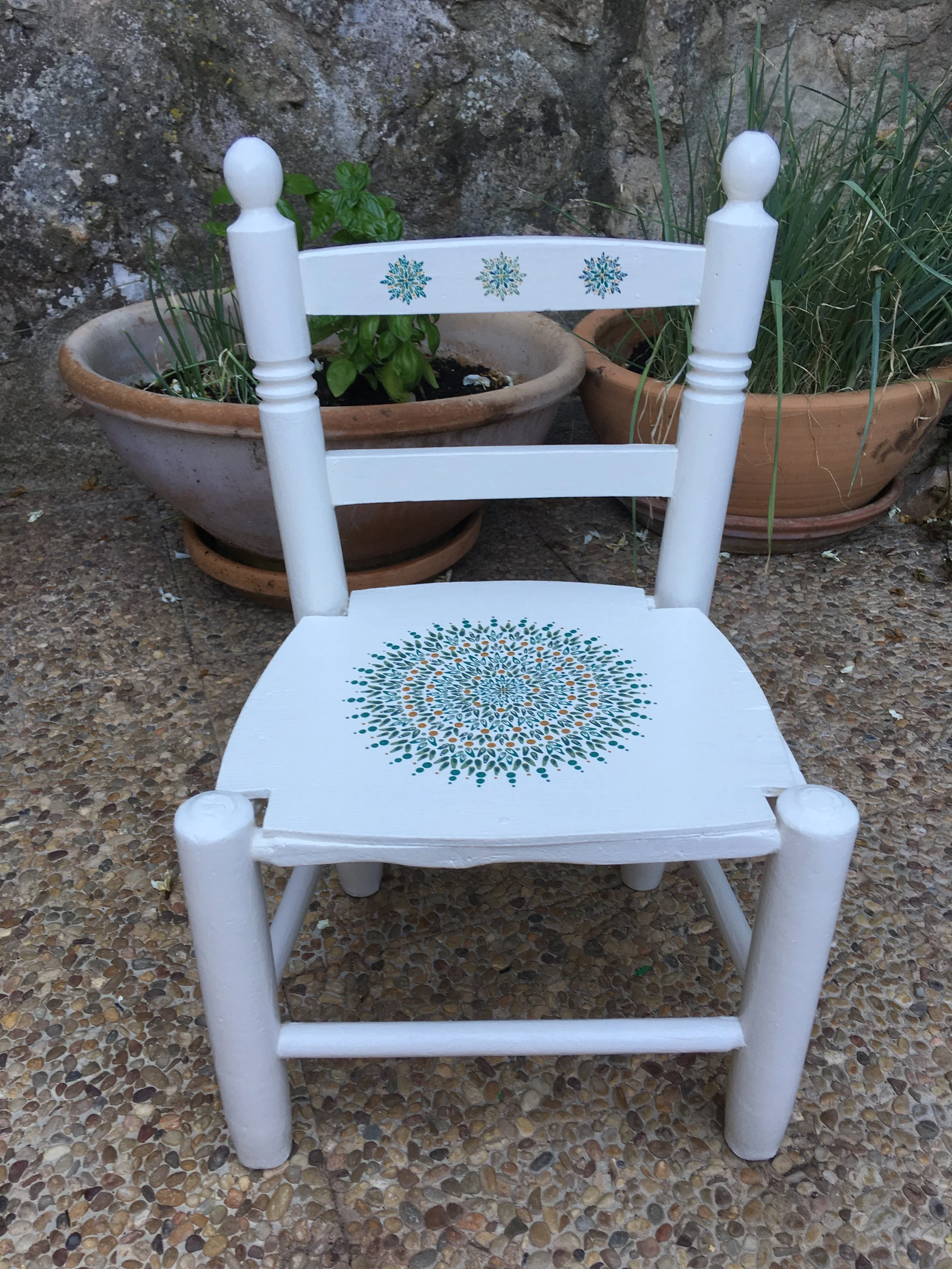 Refurbished old chair for the very little ones