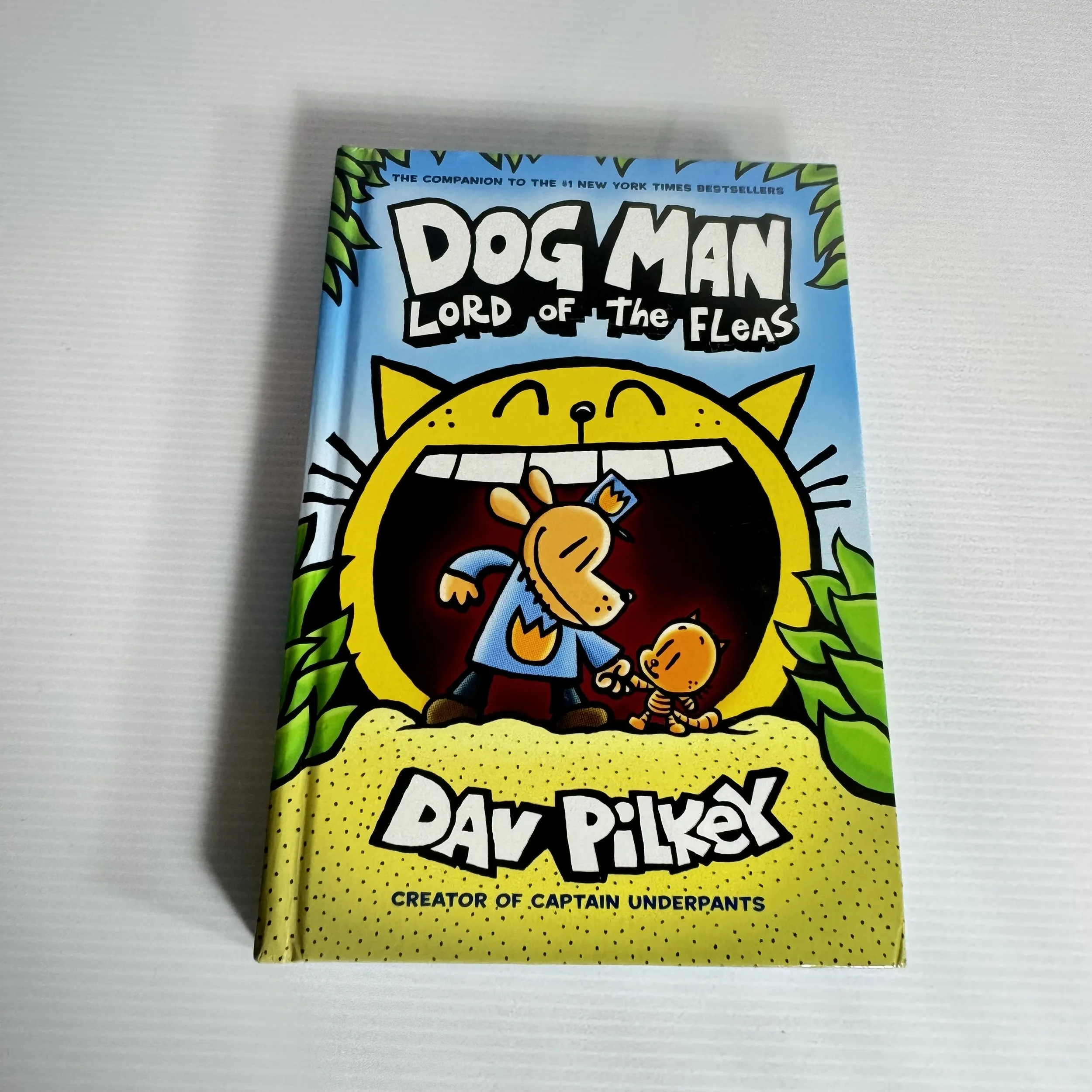 Dog Man Lord of the Fleas : Graphic Novel - Dav Pilkey