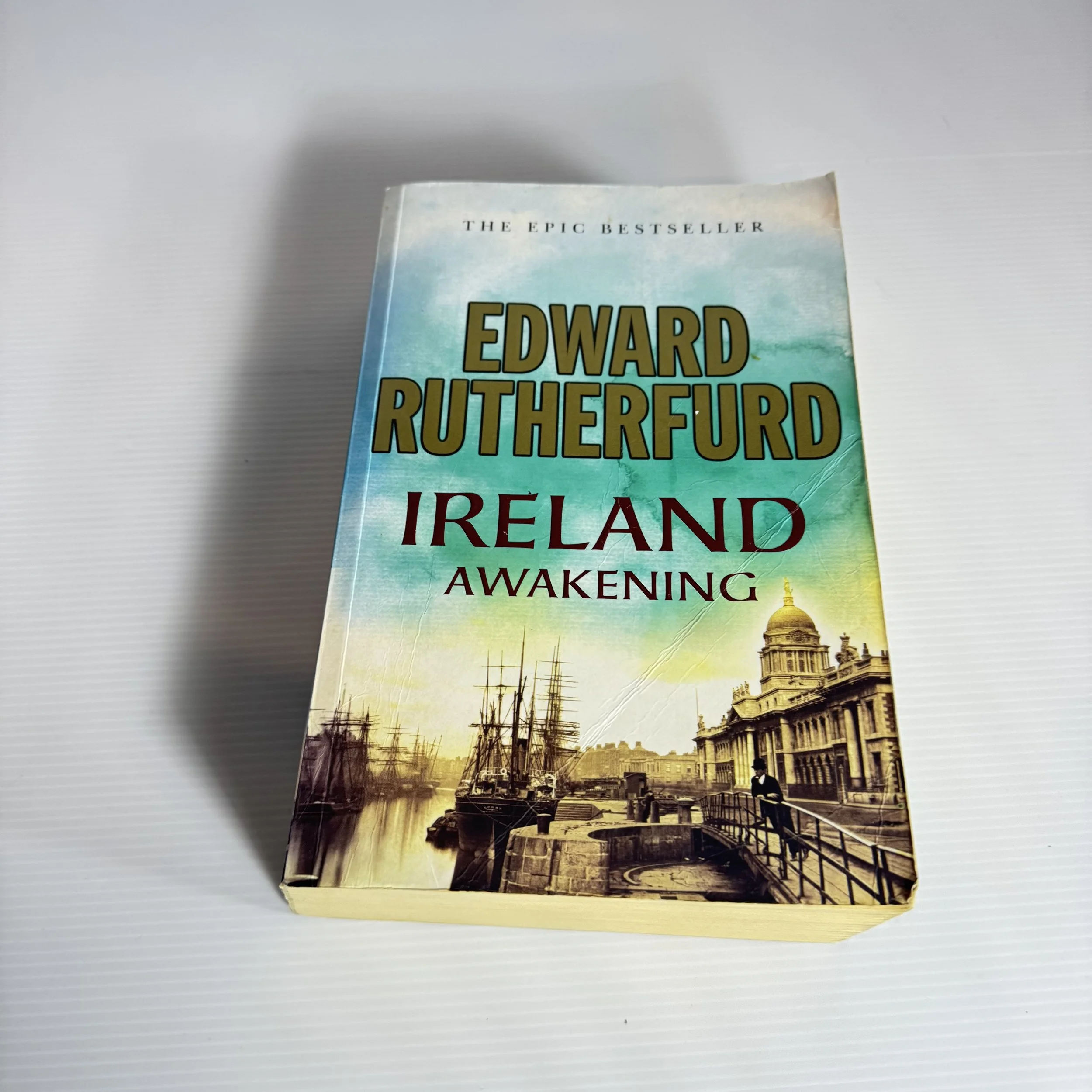 Ireland Awakening - Edward Rutherfurd