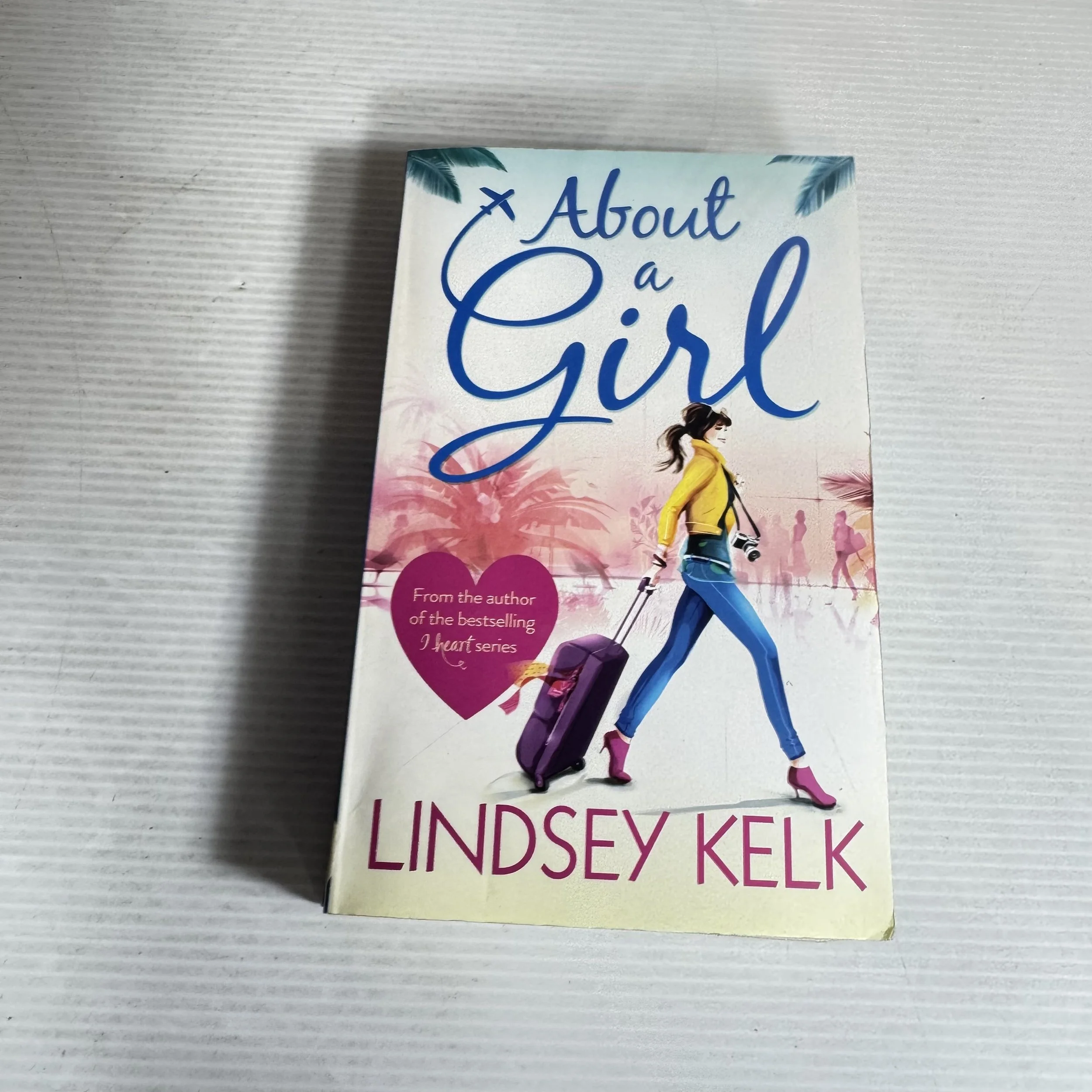 About a Girl - Lindsey Kelk