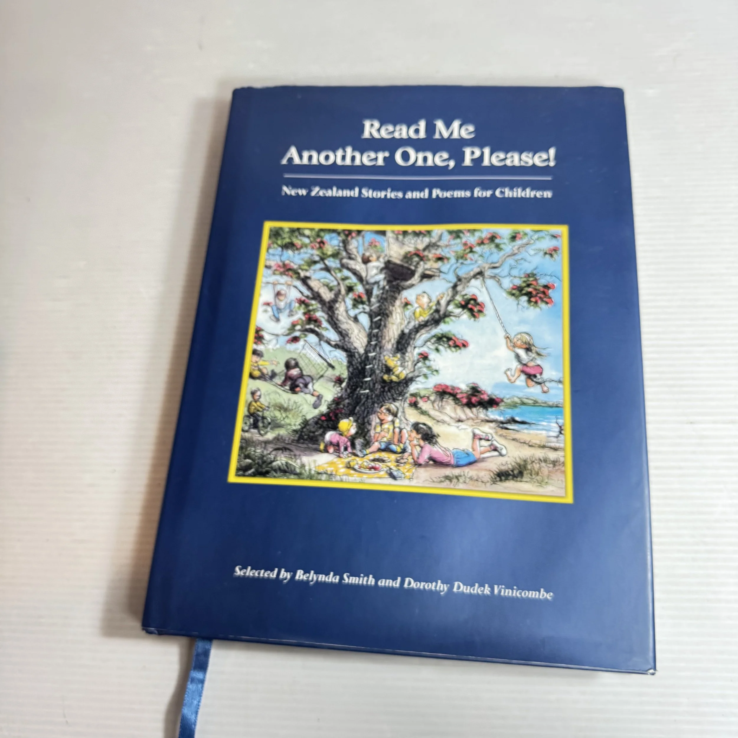 Read Me Another One, Please!: New Zealand Stories And Poems For Children
